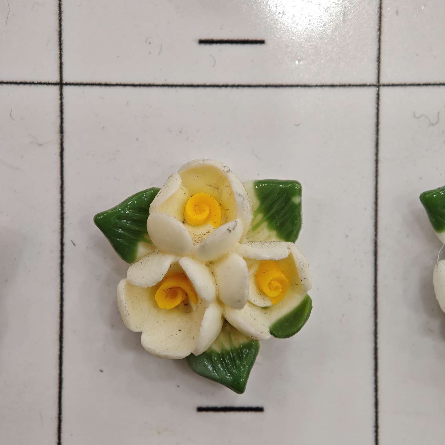 树脂三头花仿陶瓷花DIY饰品配件手工制作材料包饰品配件发饰发夹配件外贸畅销款详情图4