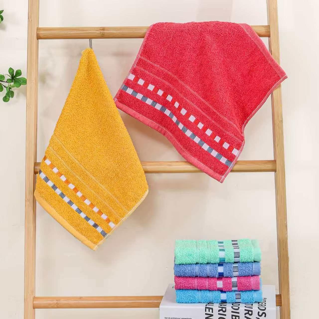 30×30 pañuelo de comercio exterior, la textura se tira completamente! Calidad de exportación, delicada y respetuosa con la piel, con un toque versátil. Engrosamiento y absorción de agua suave y transpirable. El pañuelo cuadrado pequeño juega con gran estilo. Selección estricta de comercio exterior, spot fast hair Specification image