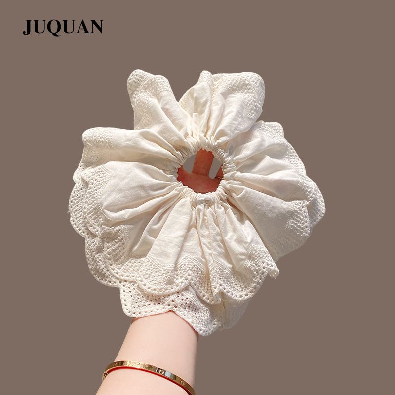 The 2026 summer new white lace hair tie and hair accessory is a sweet and luxurious choice for a high-end feel Application Scenario