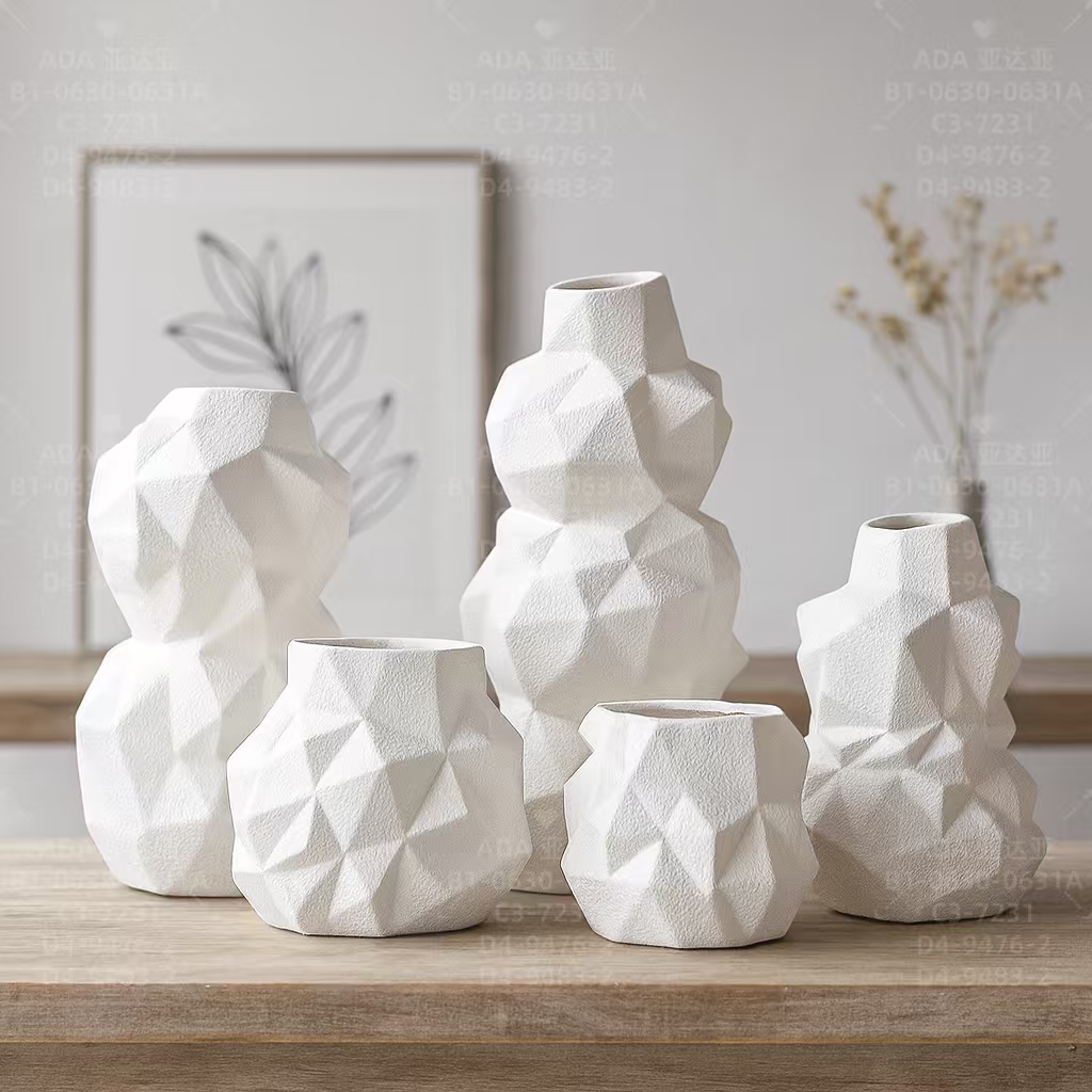 白色几何陶瓷花瓶 电镀菱形干花花器 客厅玄关高级感装饰摆件