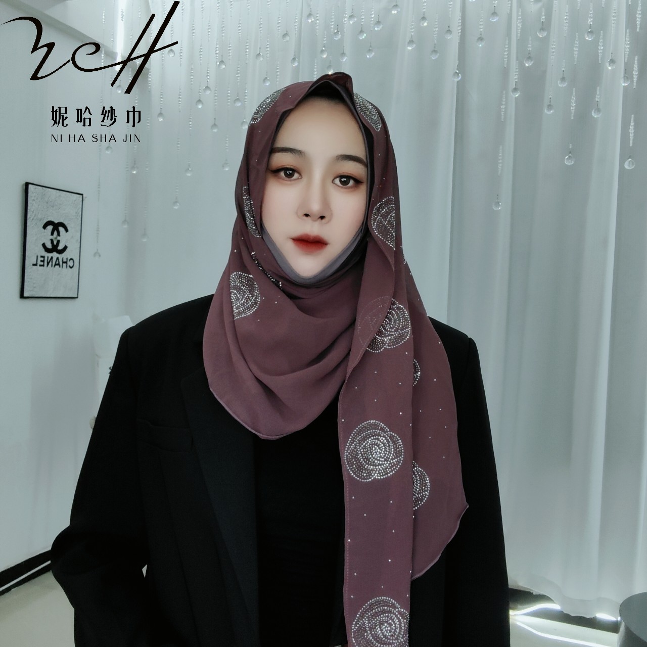 Niha Scarf Factory Directly Supplies Rose-Patterned Diamond Chiffon Patchwork Scarves details Picture