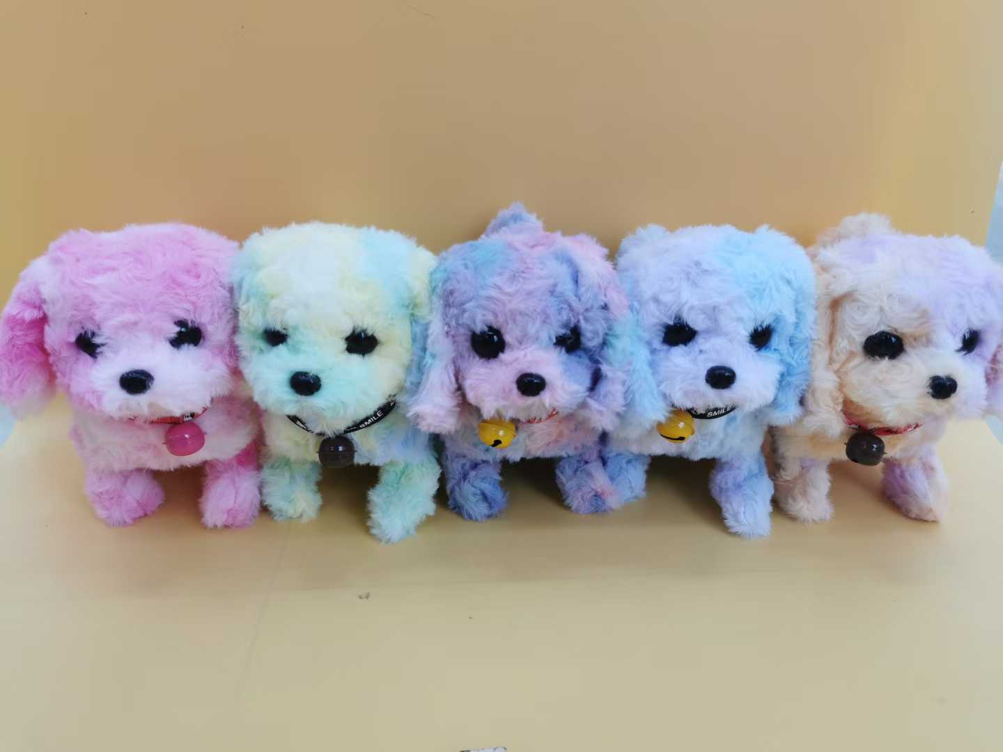 A cute and soothing electric dog that can breathe, wag its tail and bark like a dog. Plush toy, home desktop decoration, companion and stress-relieving small ornament