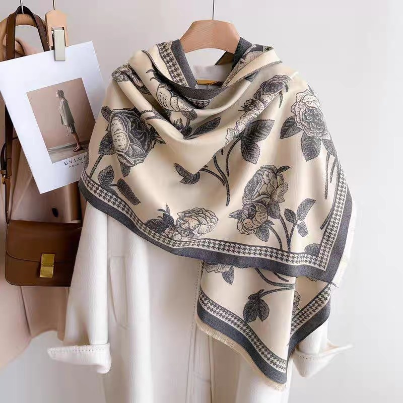 Wholesale of new high-speed jacquard checkered border flower cross-border scarves, e-commerce live streaming supply chain Specification image
