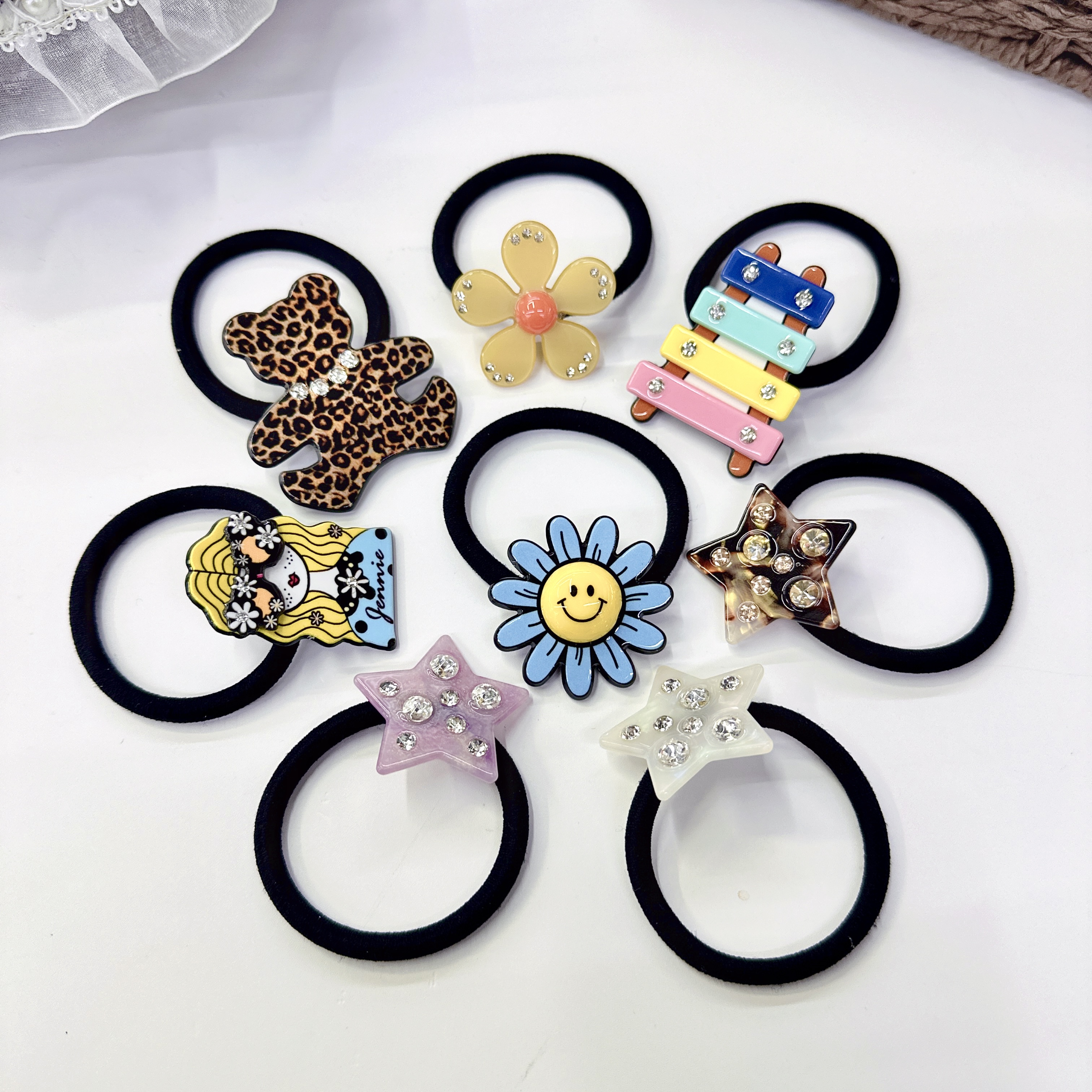 Original design, personalized and fashionable hair tie, cute acetate seamless hair band, high elasticity without damaging hair, trendy hair accessory details Picture