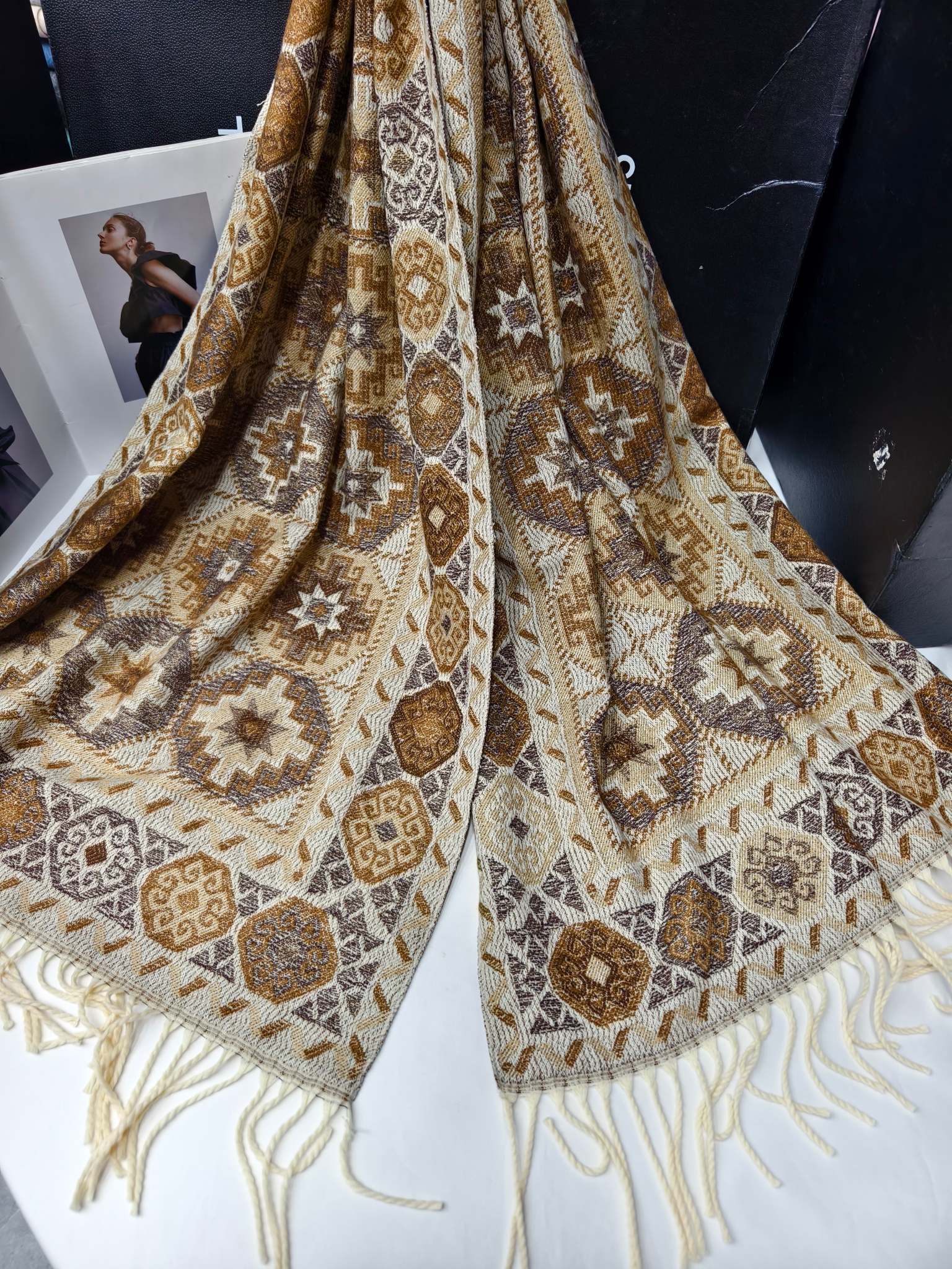 Export export scarf wholesale e-commerce live streaming New retro jacquard series Octopus Geometry supply chain supply details Picture
