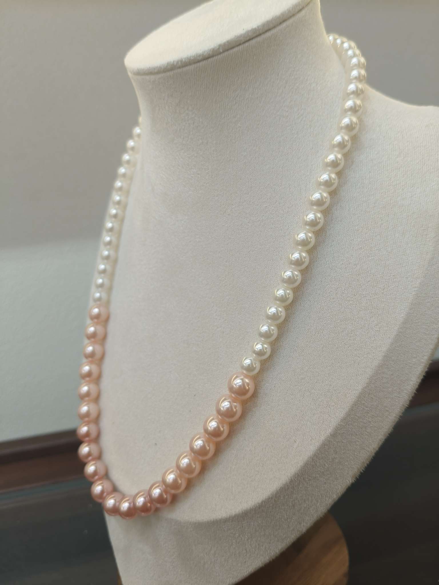 施家粉白渐变珍珠项链 强光无暇 温柔气质锁骨链细节图