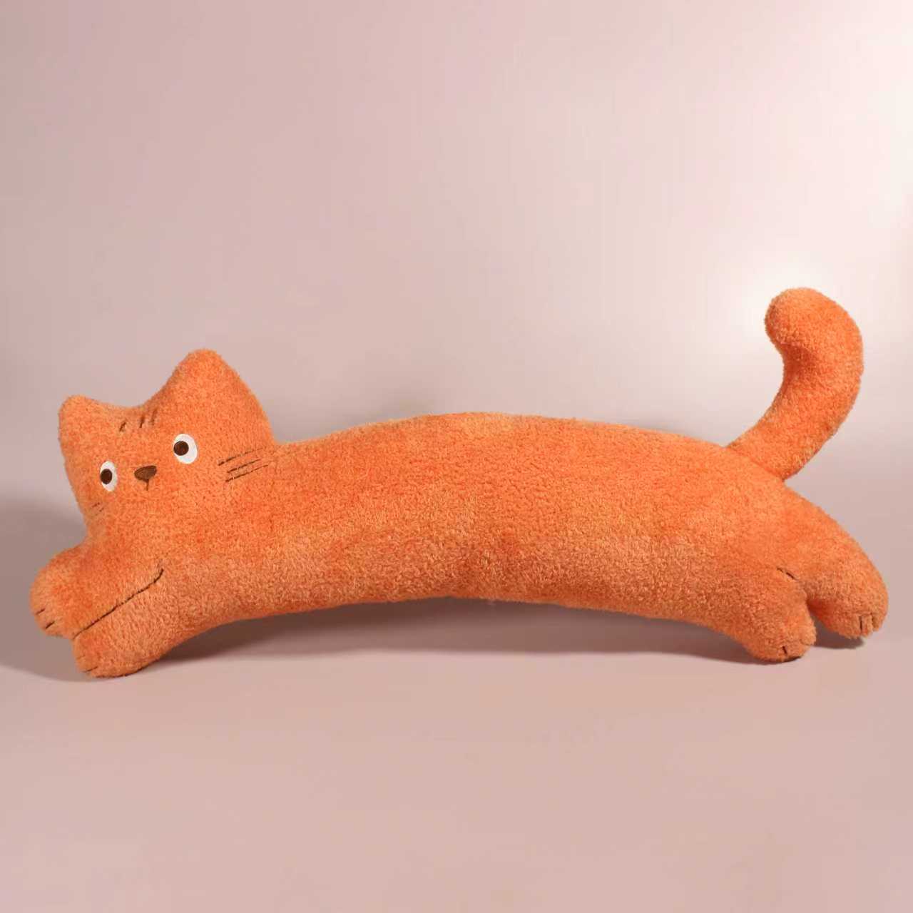 公仔抱枕实物图