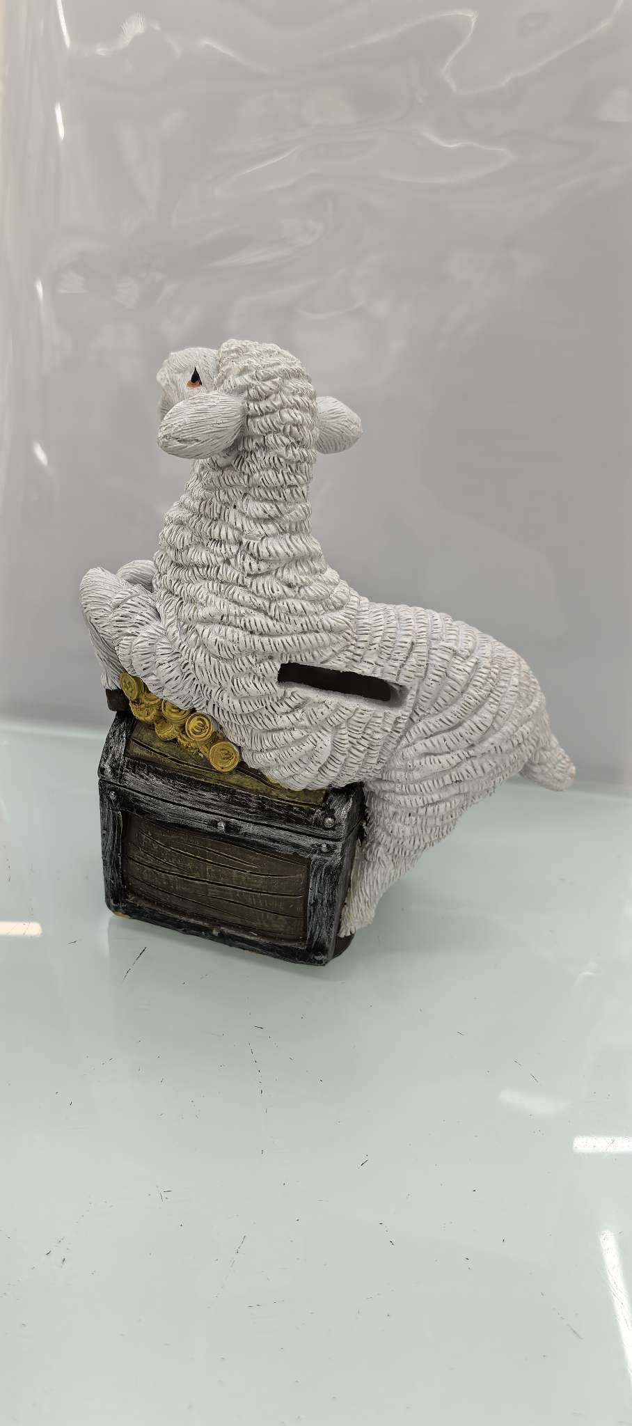 精美的树脂工艺品生肖羊储钱罐详情图4