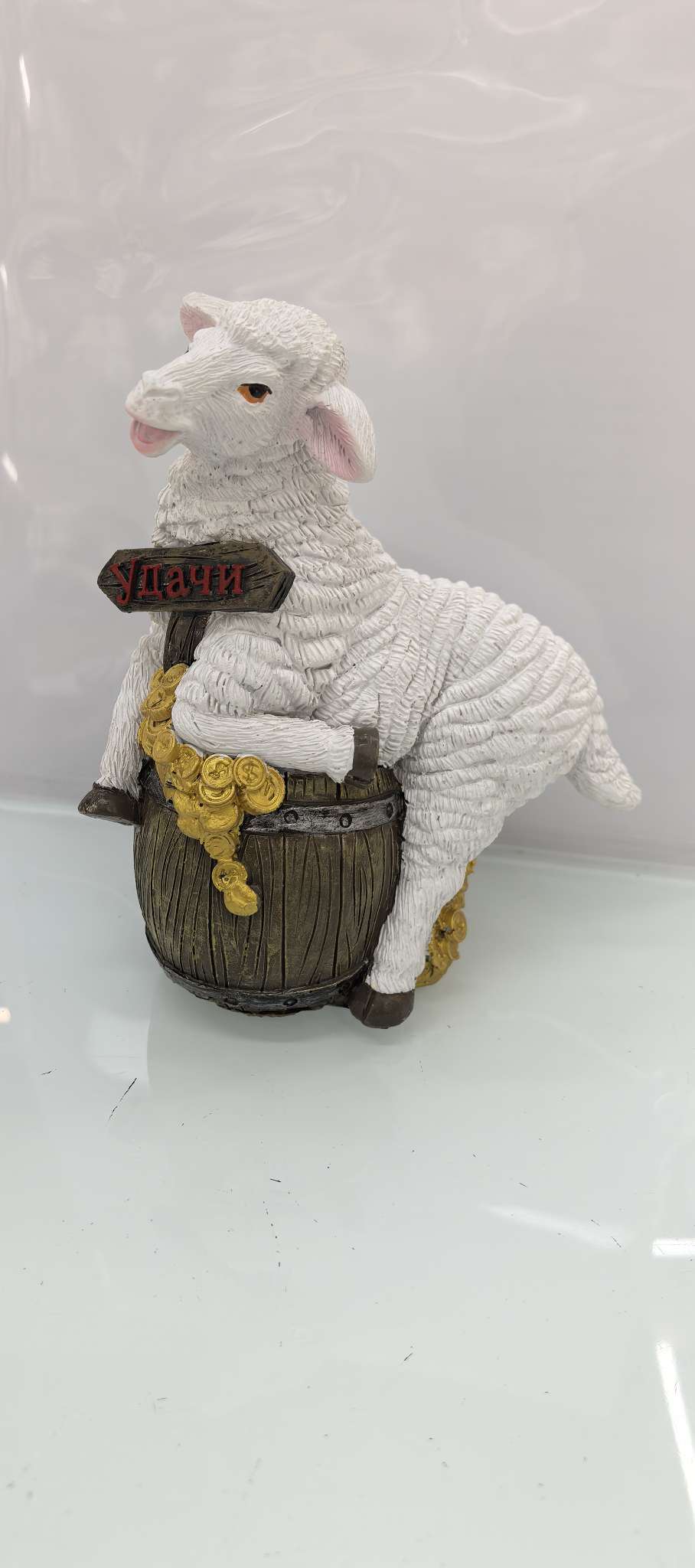 精美的树脂工艺品生肖羊的储钱罐详情图2