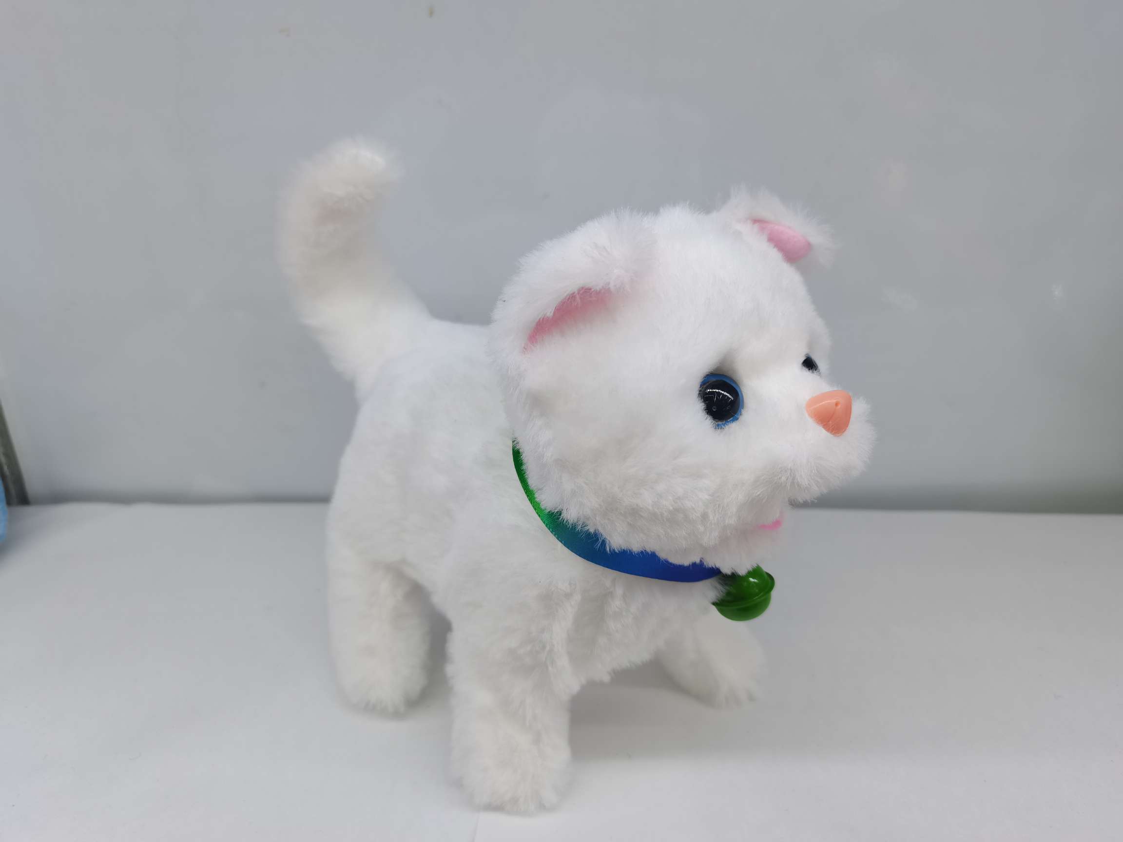 新款电动猫咪四脚带灯会走路带叫声地摊热卖厂家直销细节图