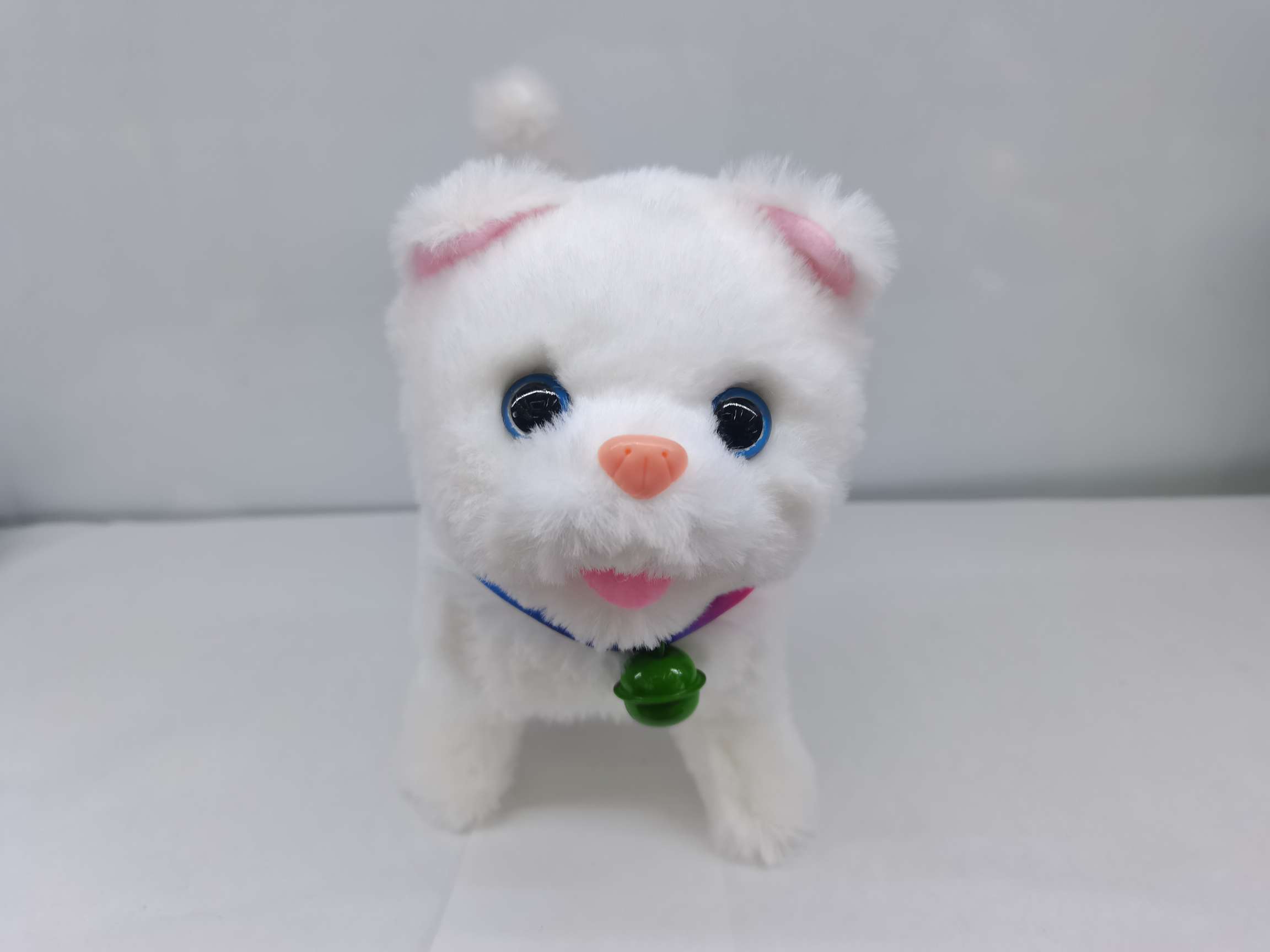 新款电动猫咪四脚带灯会走路带叫声地摊热卖厂家直销产品图