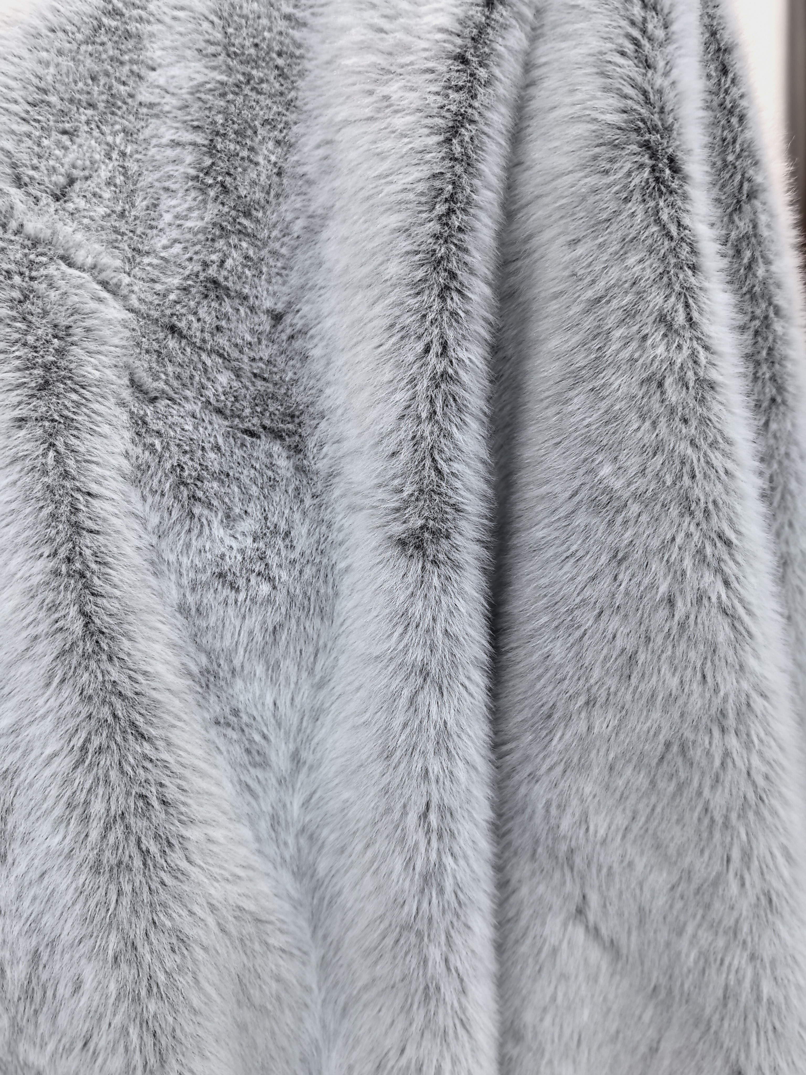 Plush toys, pajamas, hats, handicrafts, fabric, European mink back printed white wool fabric Item Picture