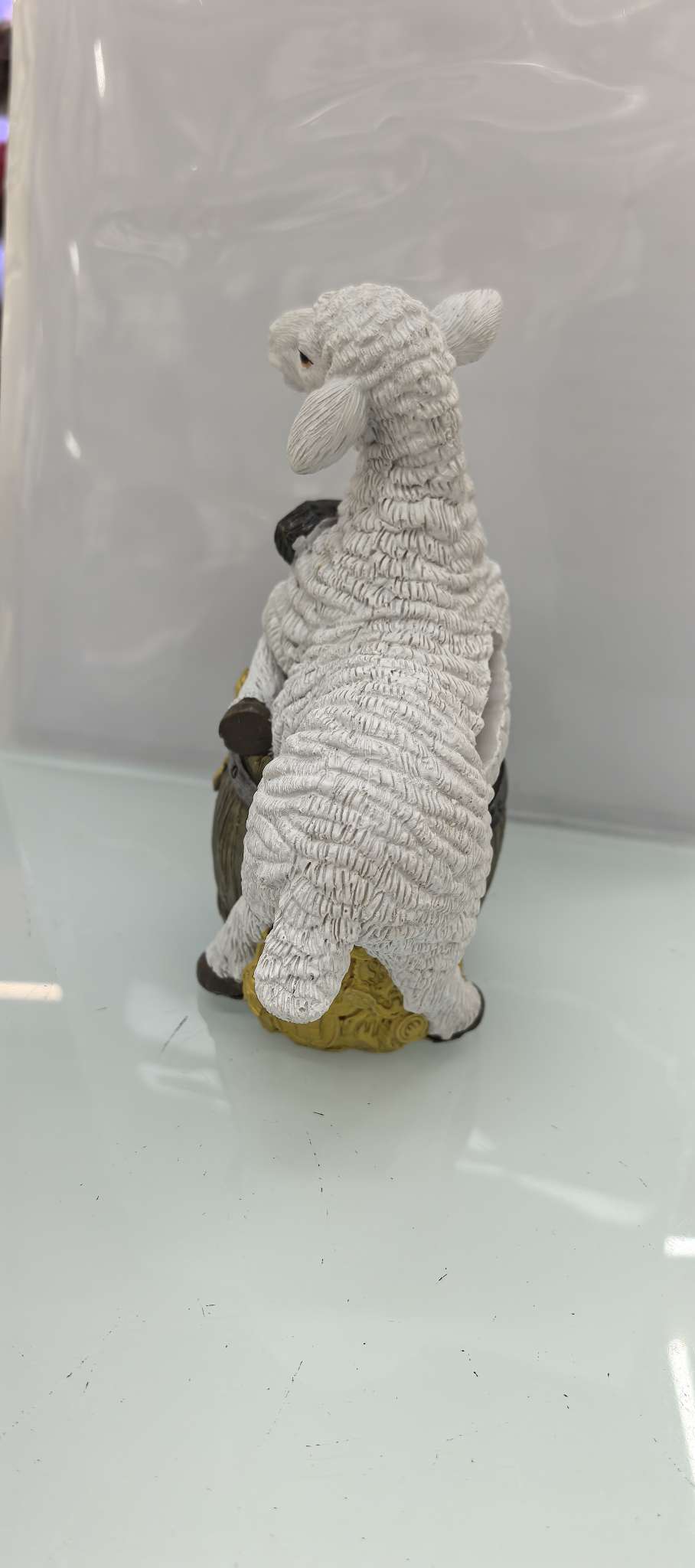 精美的树脂工艺品生肖羊的储钱罐详情图3