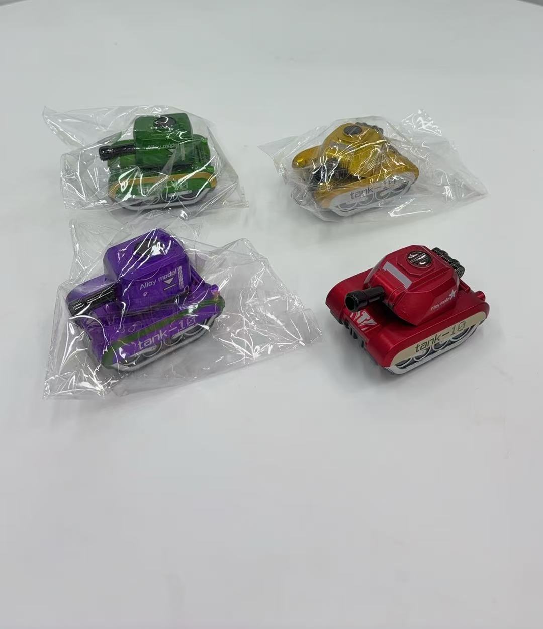 儿童感应飞天玩具99A坦克积木军事工程机械车UFO智能感应飞行球