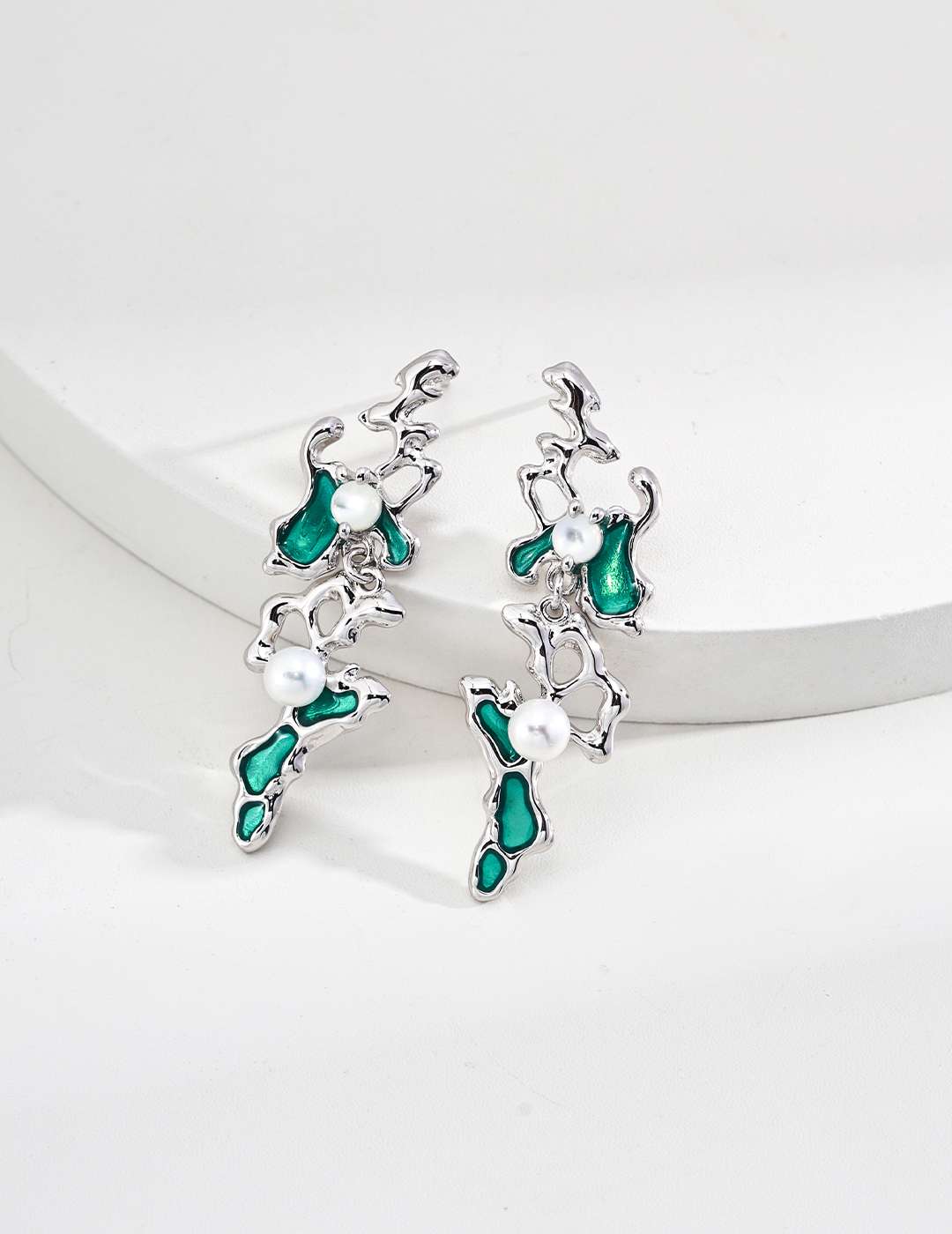 本夕银饰  S925纯银新中式天然珍珠银丝贝滴釉耳环产品图