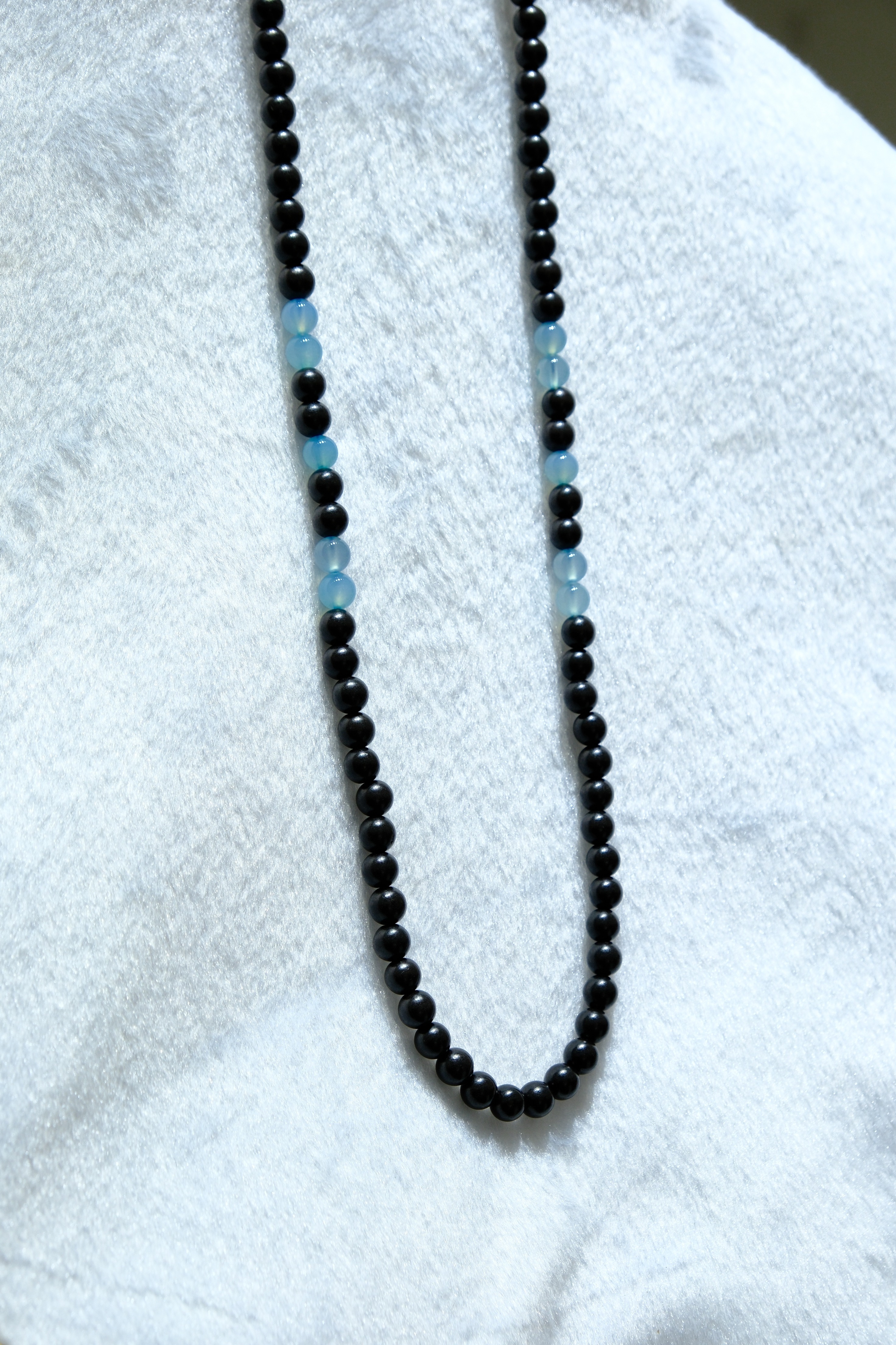 黑檀木蓝玛瑙珠串