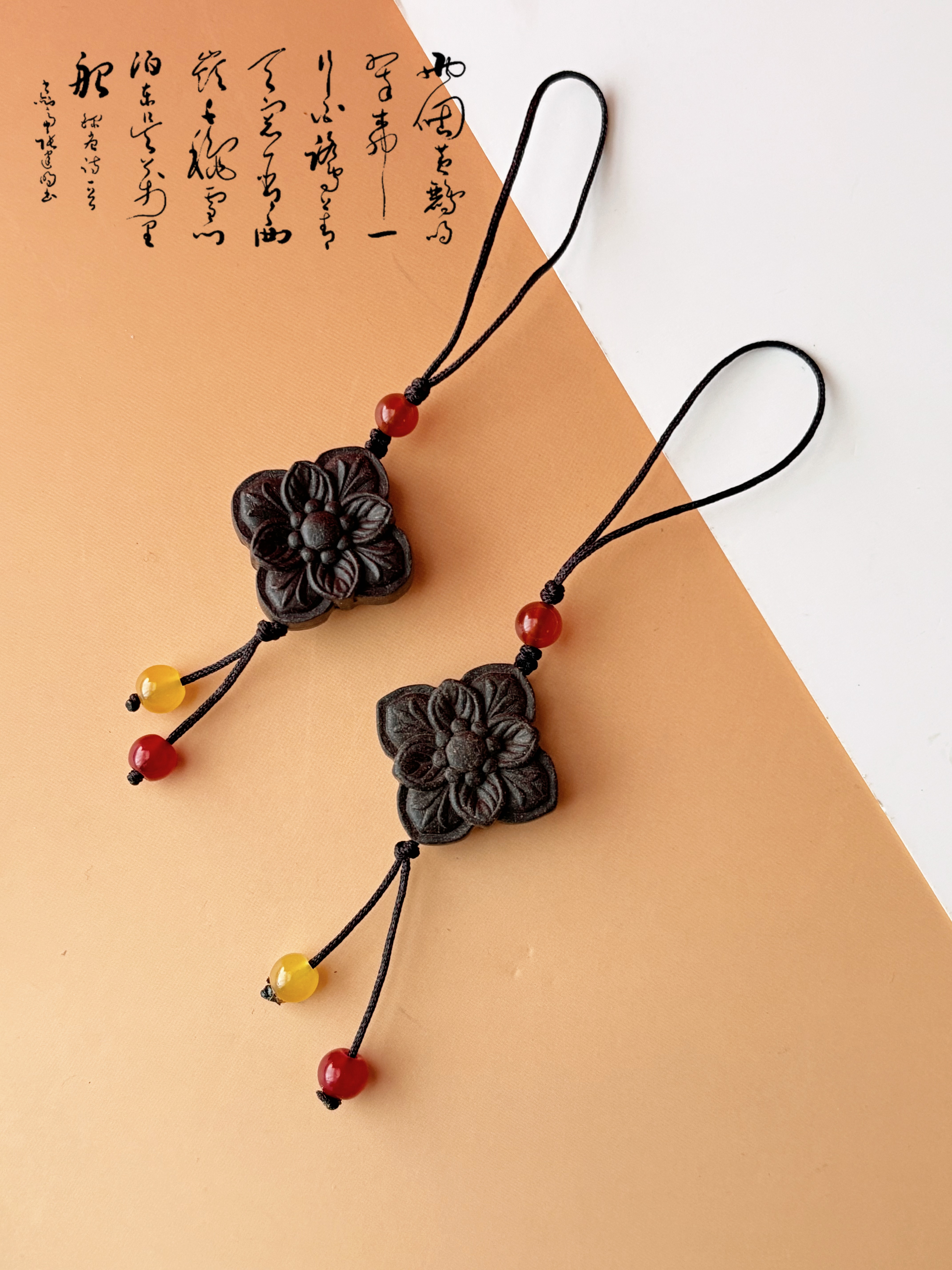 中药合香首饰挂件包挂手机链文玩纯手工饰品方花