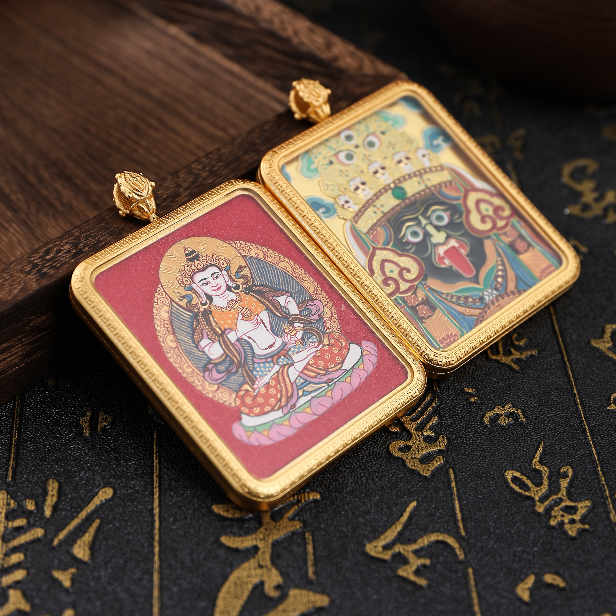 唐卡/金卡/财神/铜雕佛像/藏式饰品白底实物图