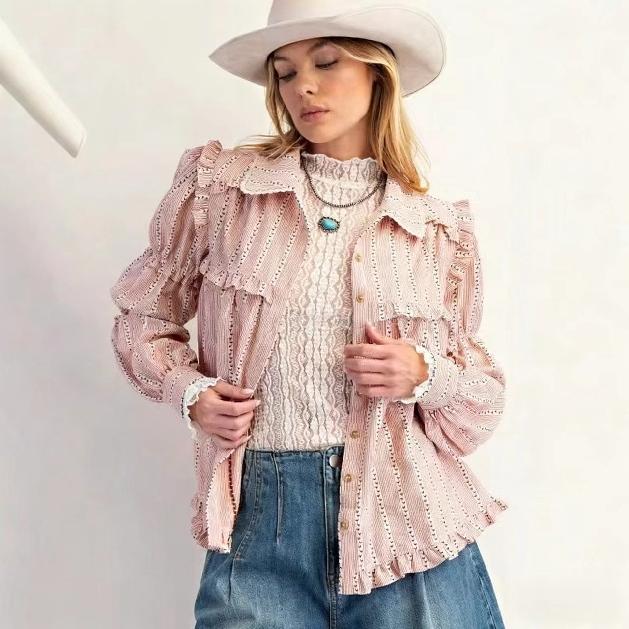 Amazon 26 Autumn New cross-border European and American women's clothing, black ear fringed long-sleeved striped shirt jacket, elegant top for women Specification image