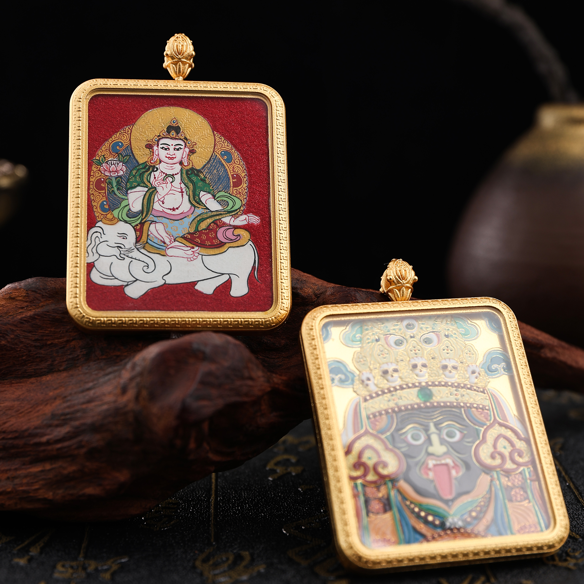 唐卡/金卡/财神/铜雕佛像/藏式饰品白底实物图