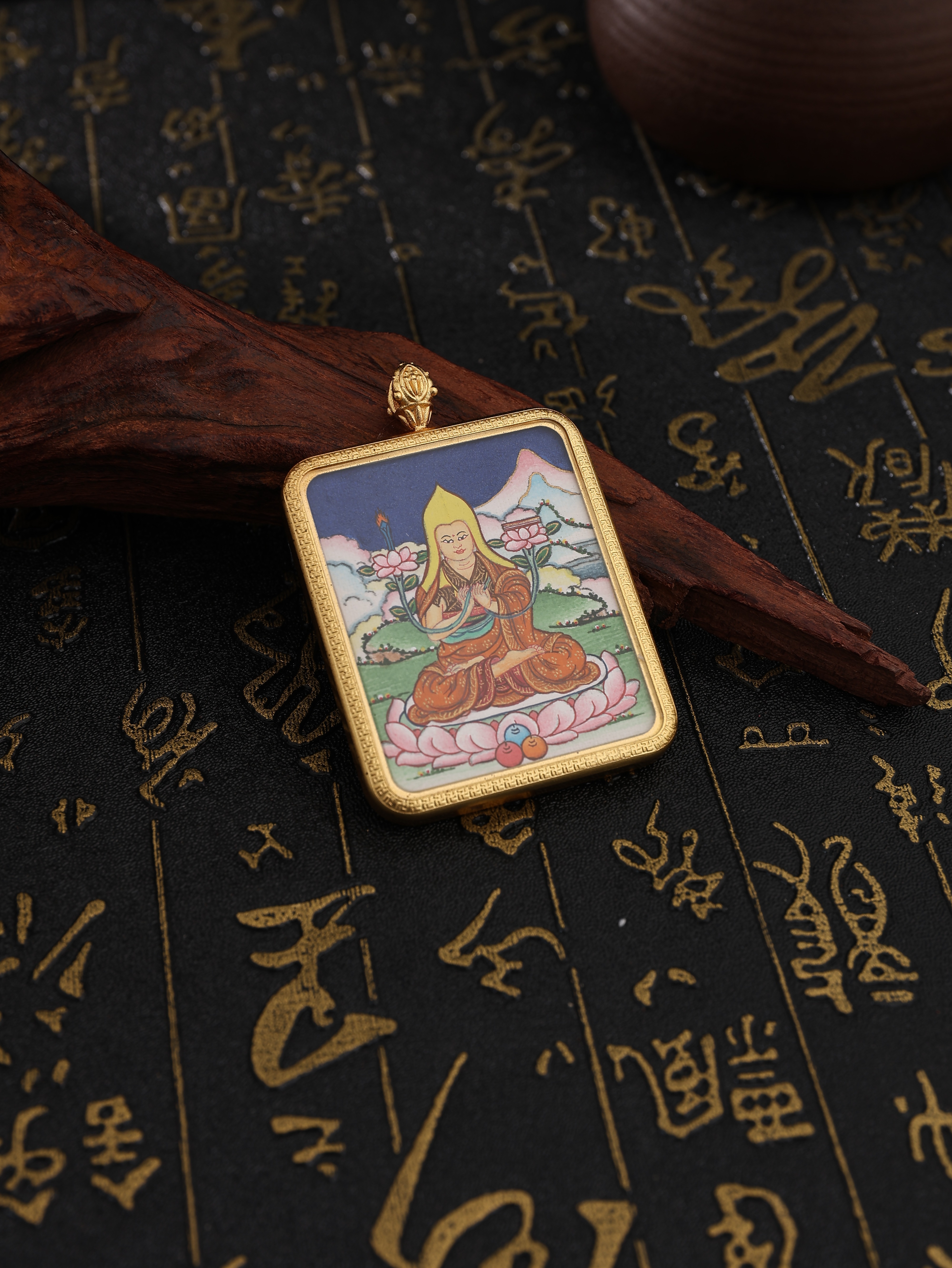 The Thangka paintings of Master Tsongkhapa are exquisite Item Picture