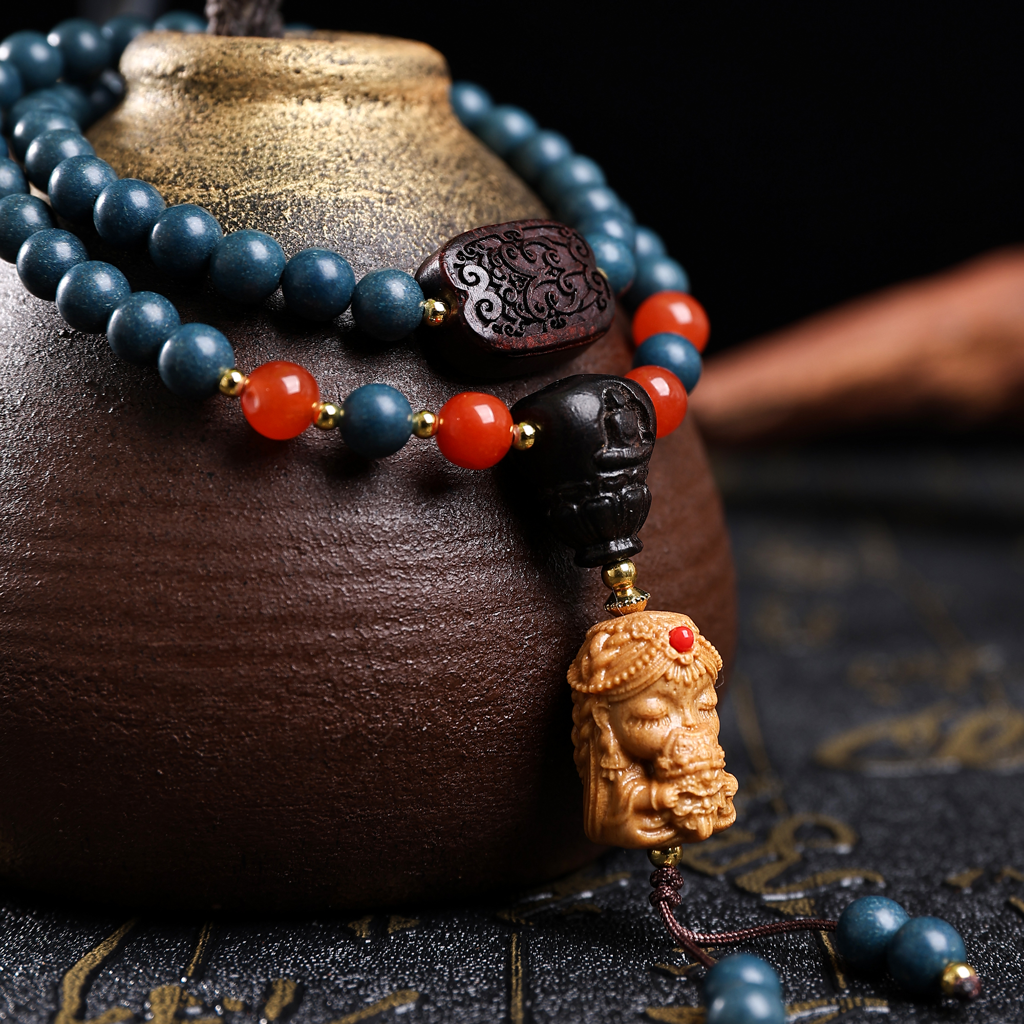 Gu Yang Jade Dragon Double Ring Bracelet Application Scenario