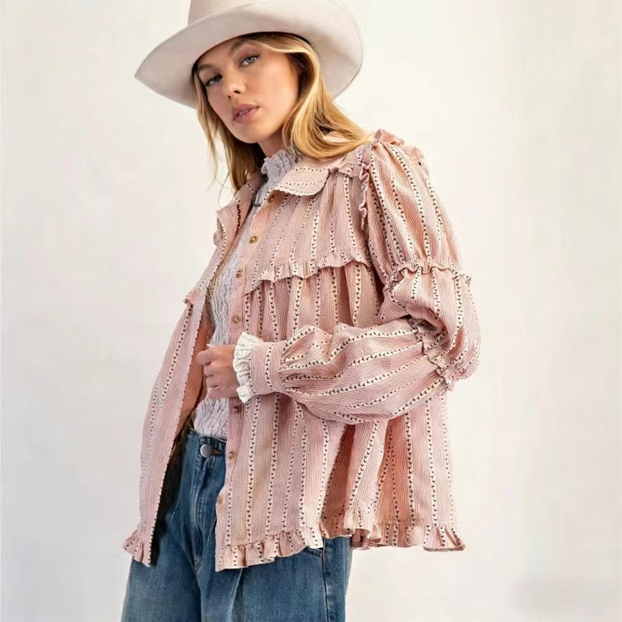 Amazon 26 Autumn New cross-border European and American women's clothing, black ear fringed long-sleeved striped shirt jacket, elegant top for women Item Picture