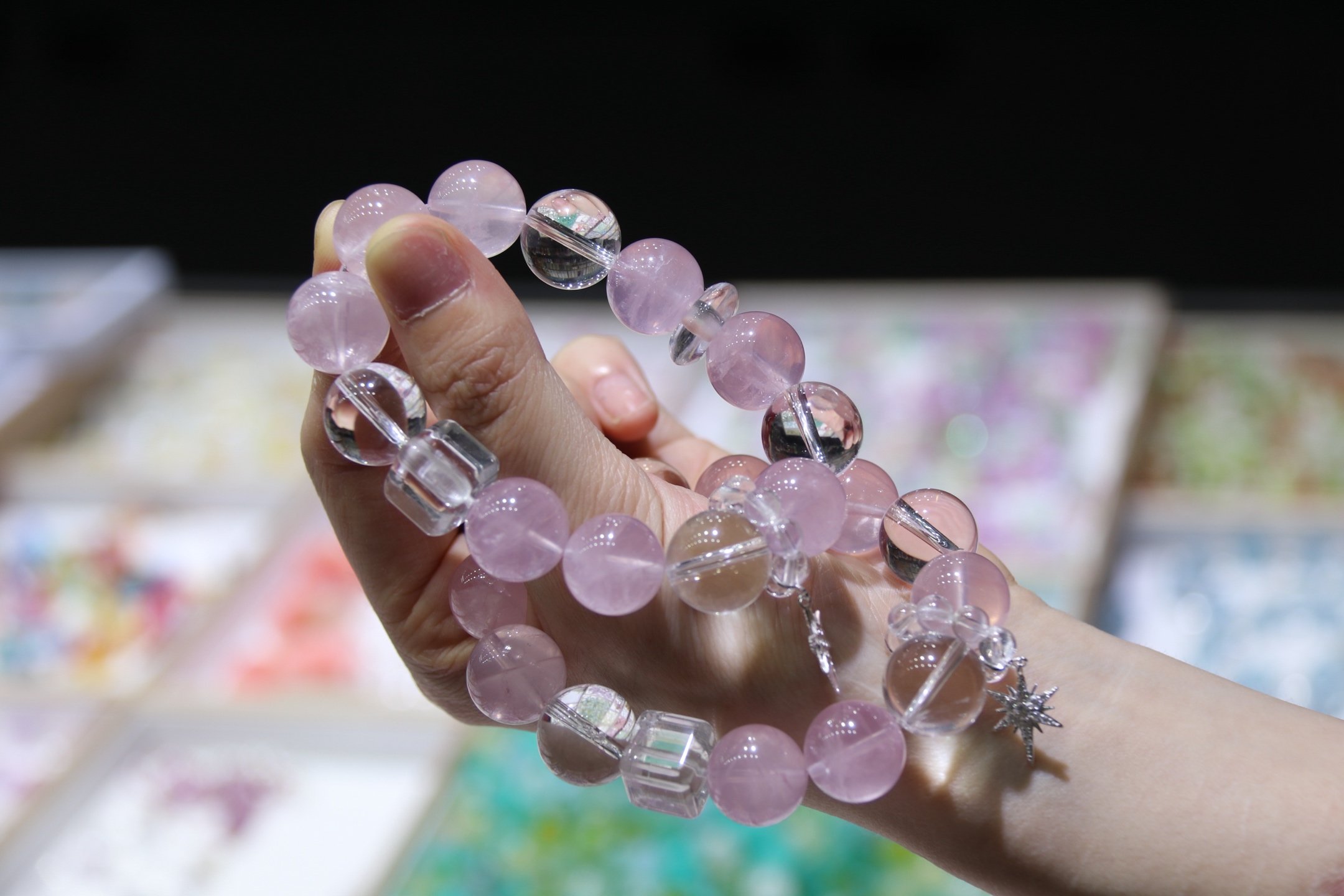【 Ya Jin Pei Jewelry 】15mm rose crystal, with its gentle and inclusive power, is brimming with multiple treasure elements Item Picture