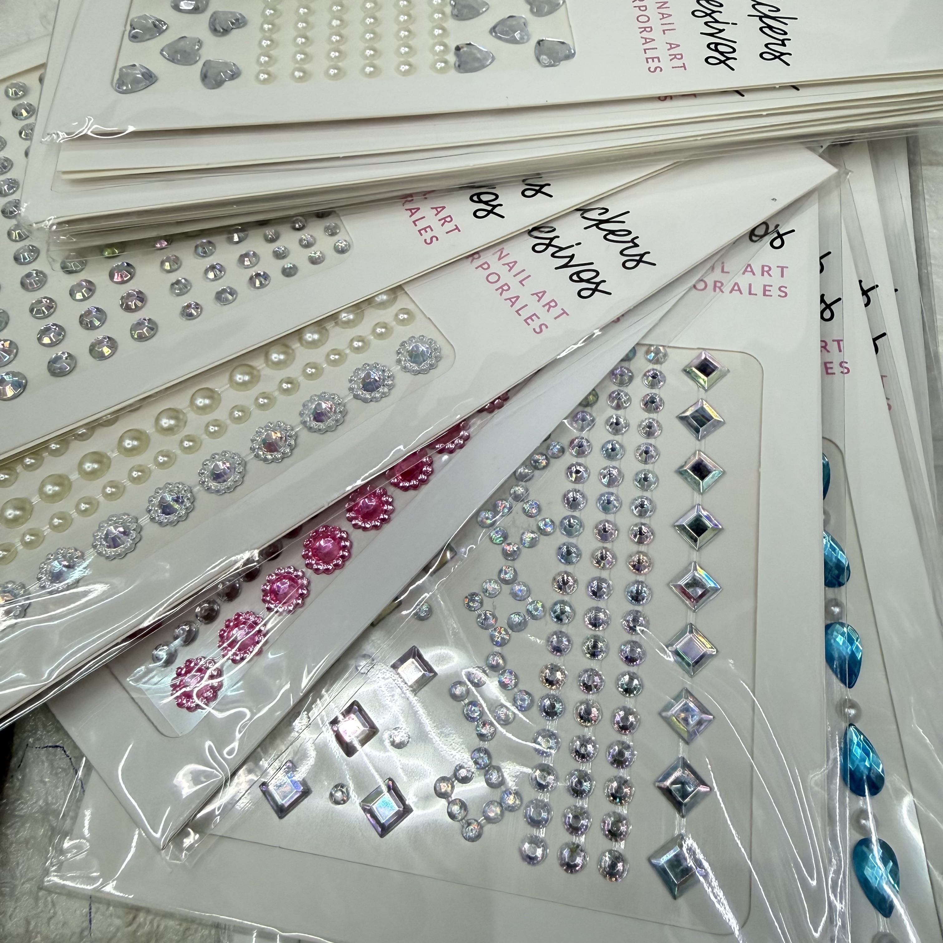 脸部钻贴 钻石珍珠闪亮眼贴 舞会眼贴眼角贴泪痣眉心贴亚克力钻贴详情10