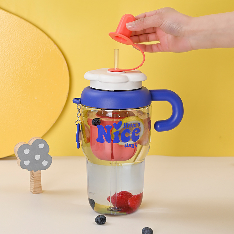 Z37-H856 High appearance level large-capacity ice cup, high-temperature resistant portable straw cup for boys and girls, student giant Application Scenario