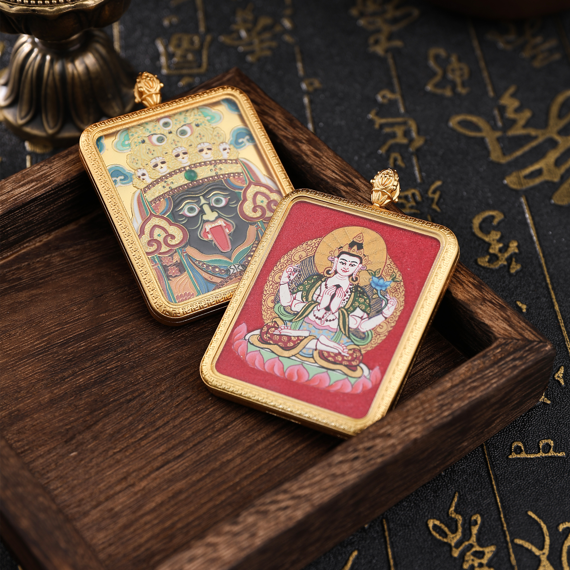 Four-armed Guanyin Paper Thangka Application Scenario