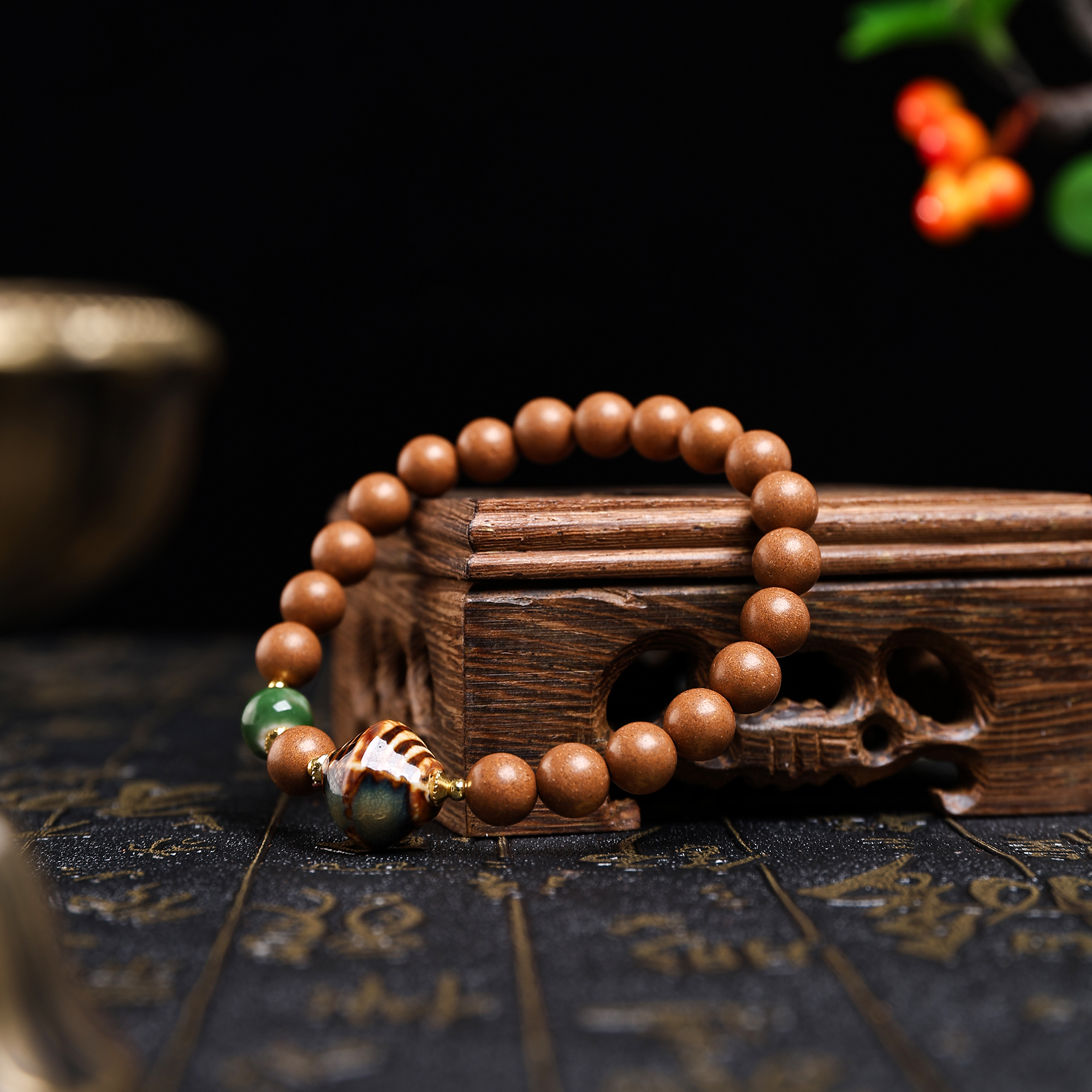 Solid Foundation Wanling Bracelet Application Scenario