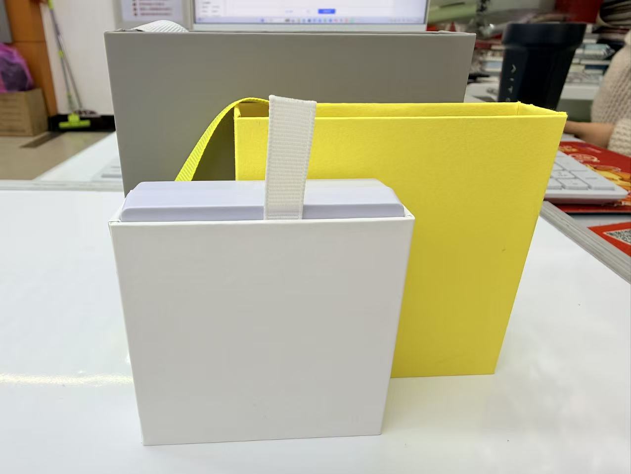 亚克力首饰盒手串盒饰品卡片珠宝收纳内衬卡纸包装盒