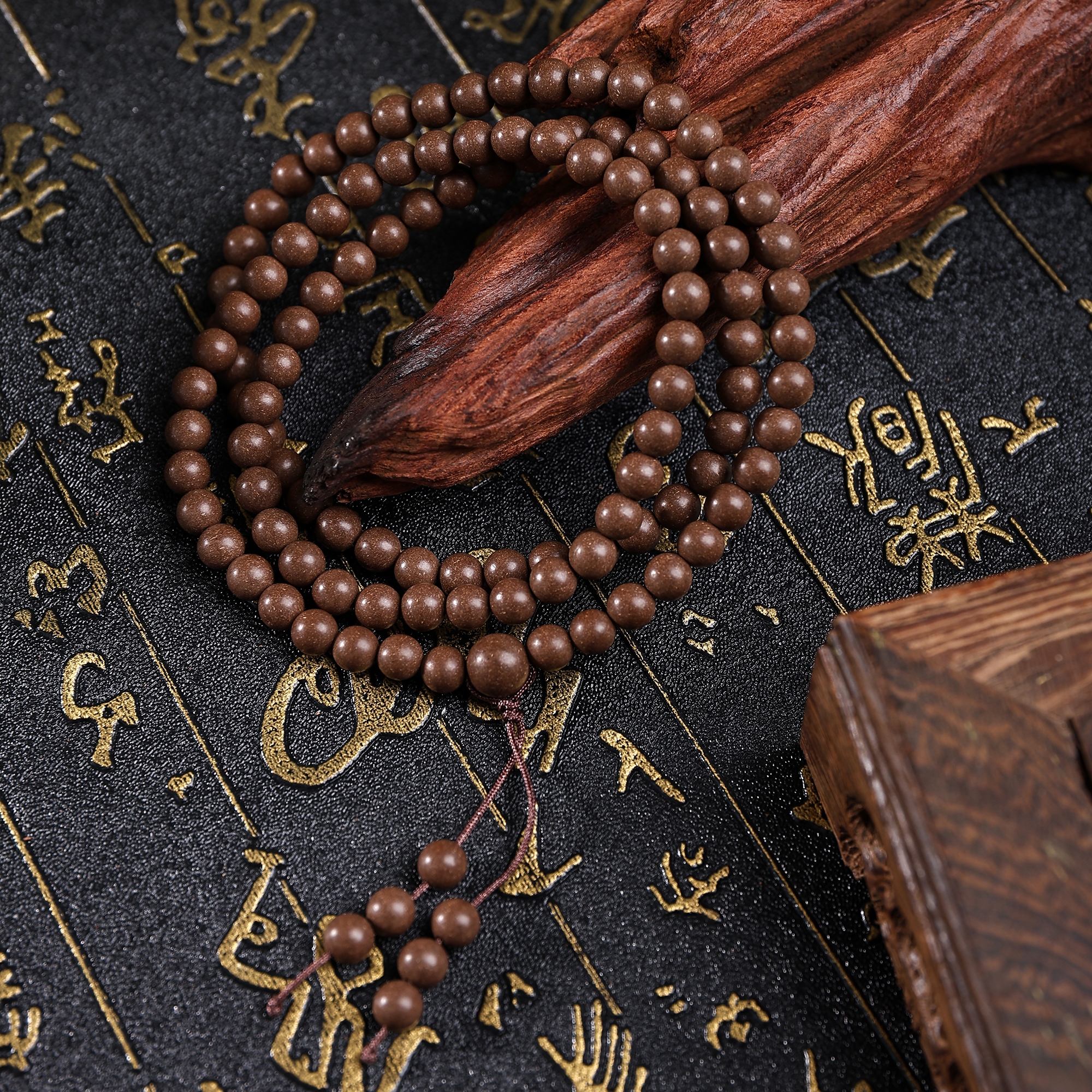 He Xiang Wen Si bracelet Application Scenario