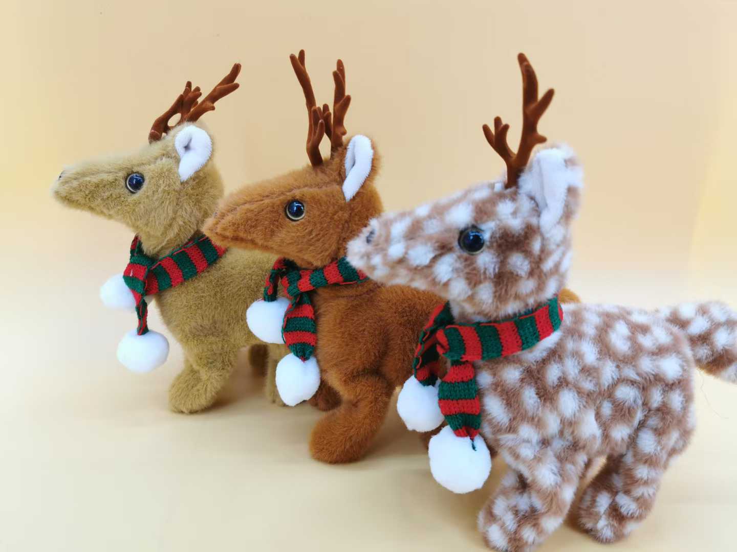 潮流玩具驯鹿毛绒玩偶批发定制毛绒玩具可爱圣诞礼物