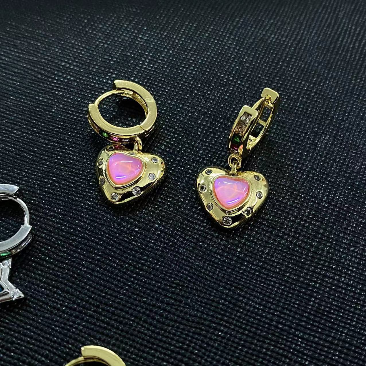 Heart-shaped star-shaped earrings for women, a niche design sense, high-end cat's eye stone earrings, and elegant color earrings Specification image
