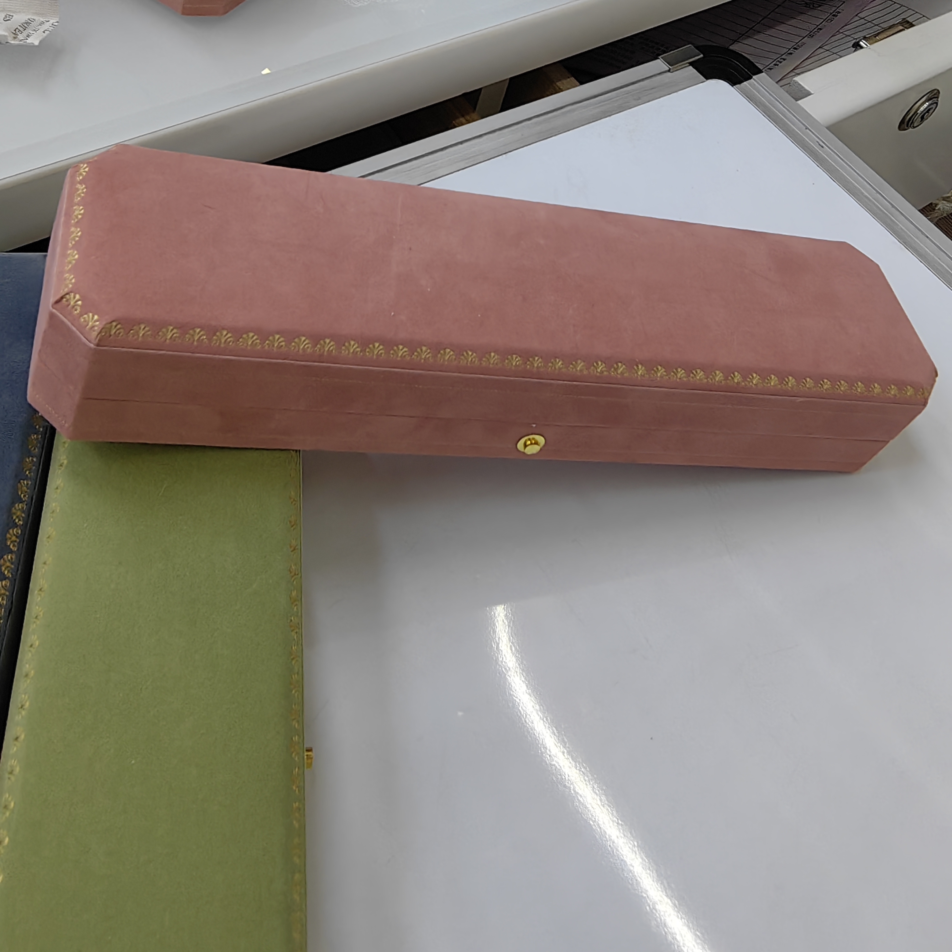 首饰盒/首饰盒内衬/透明珠宝盒/饰品/珠宝收纳细节图