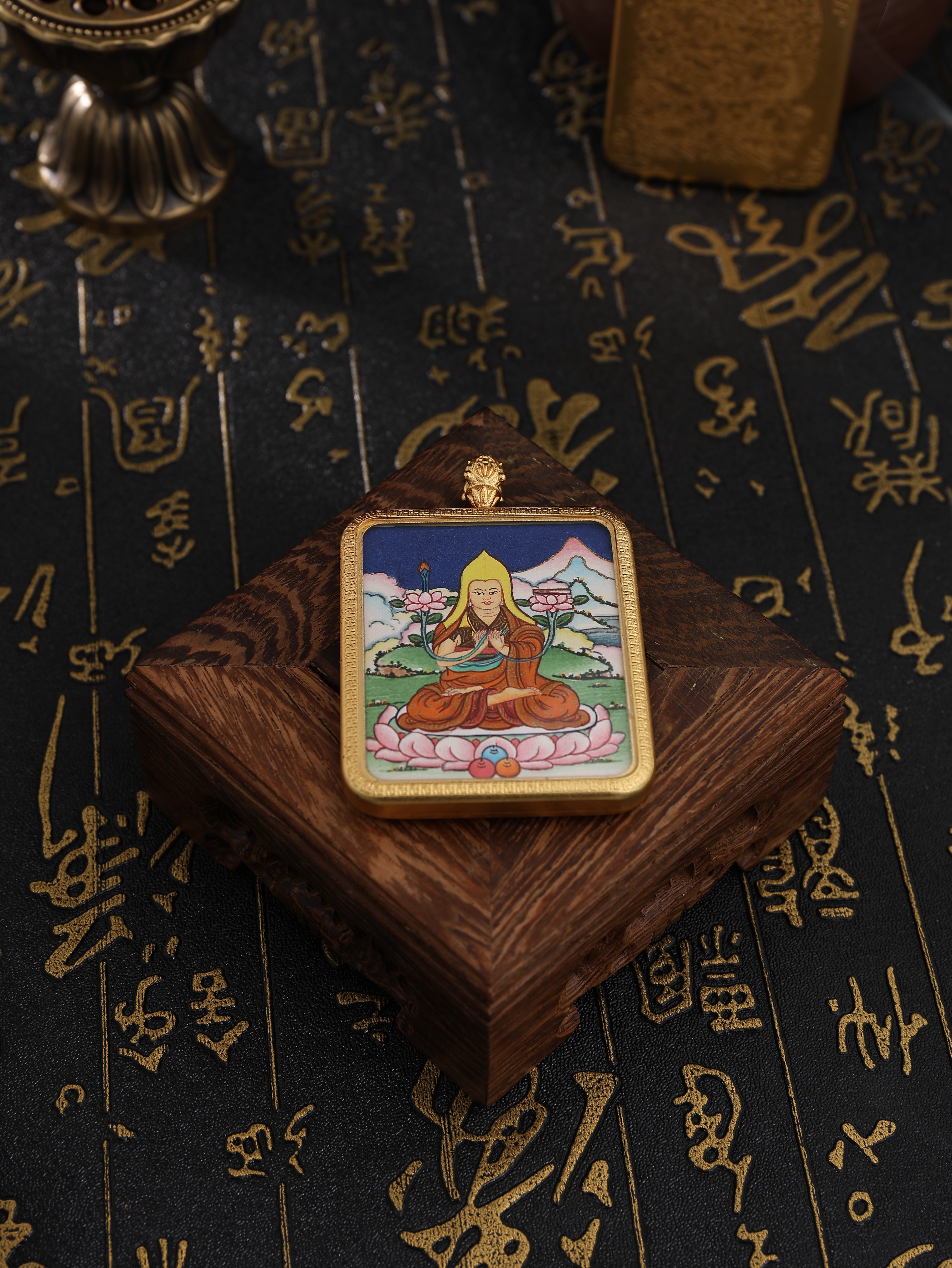 The Thangka paintings of Master Tsongkhapa are exquisite Application Scenario