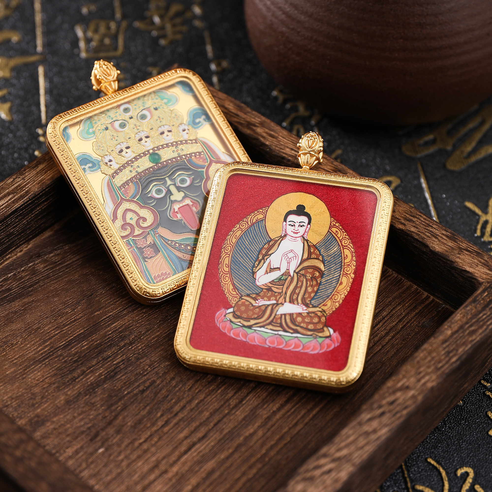 唐卡/金卡/财神/铜雕佛像/藏式饰品白底实物图