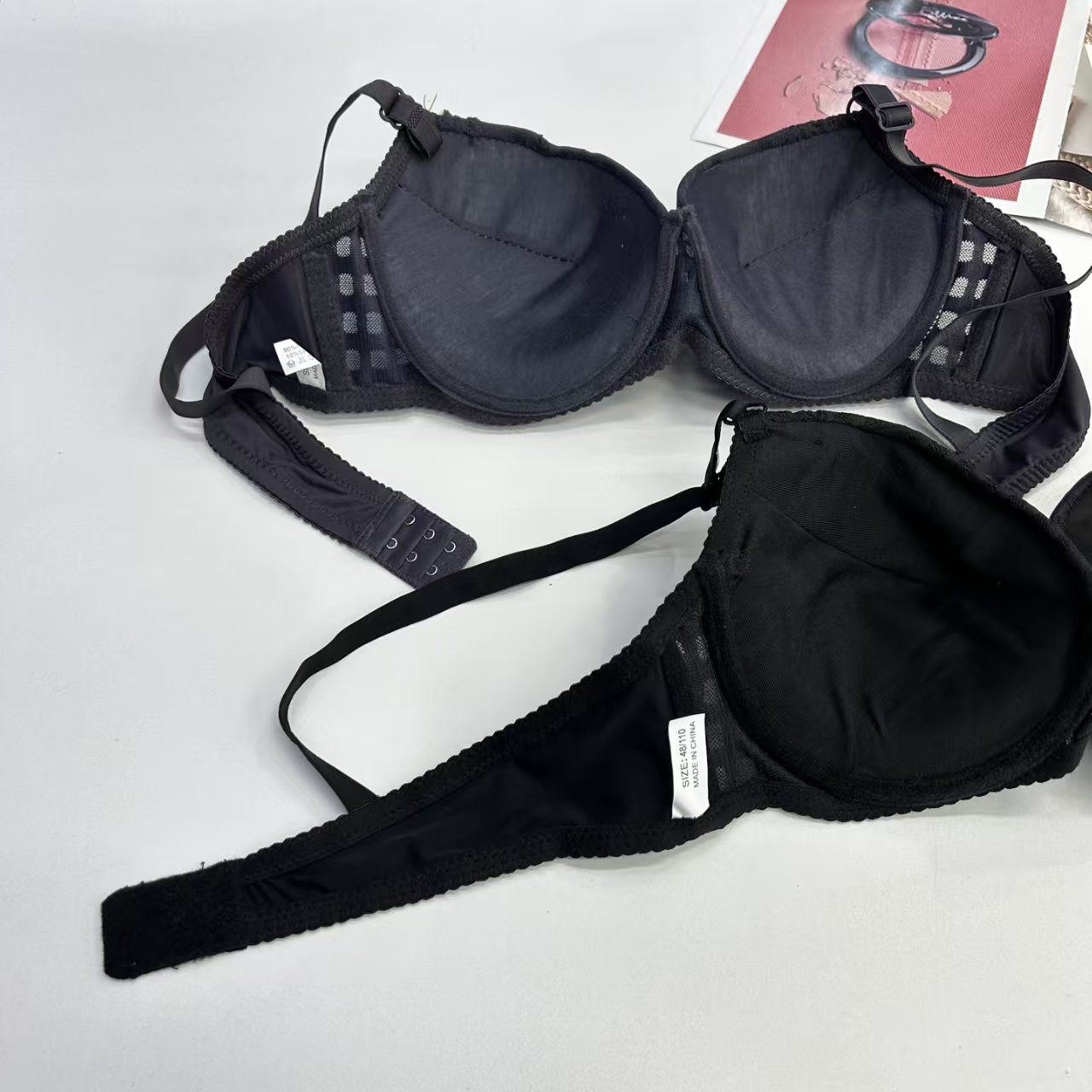 JZY-1915# Women's underwear bras are exported to the Middle East and Africa. They are large-sized, thickened, lace embroidered with steel rims and romantic bras. QNI Specification drawing