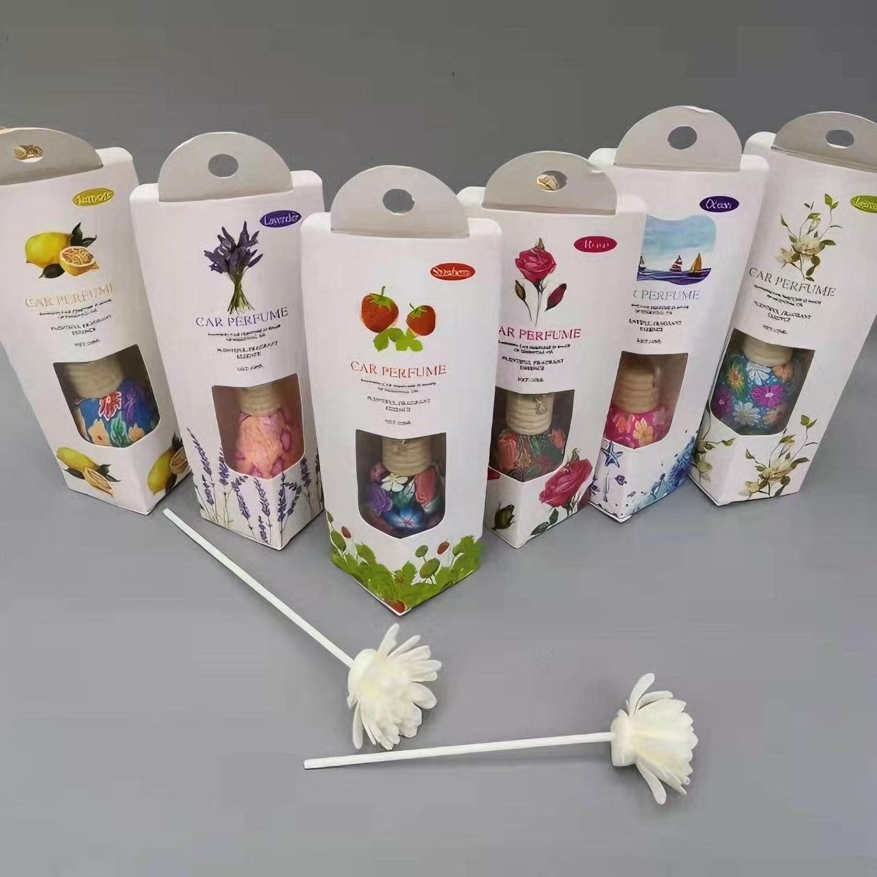 车载香薰机汽车香水香薰片包装盒及香薰棒清新持久挂件车载香薰香薰片香水车载香薰机汽车香片挂件