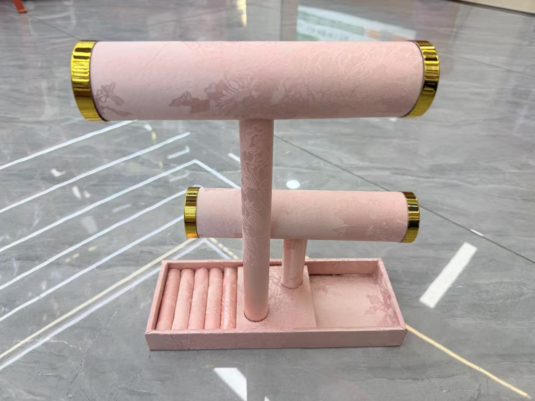 Pink patterned jewelry display stand, main storage display stand, shelf, model display stand, Dapeng display stand Specification image