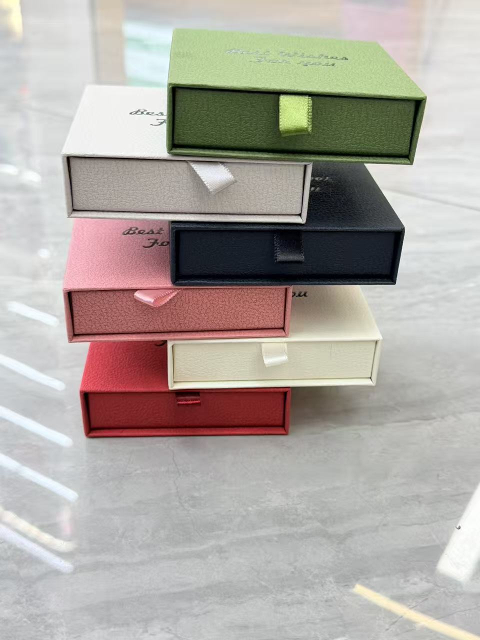 纸制品/纸质礼品包装纸/礼品袋/礼物包装/礼品包装纸产品图