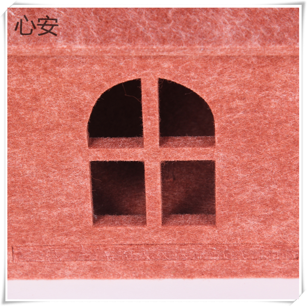 Three-dimensional house-shaped felt cat bed, suitable for small pets, detachable and washable, thickened pet bed, warm and comfortable sleeping house Application Scenario