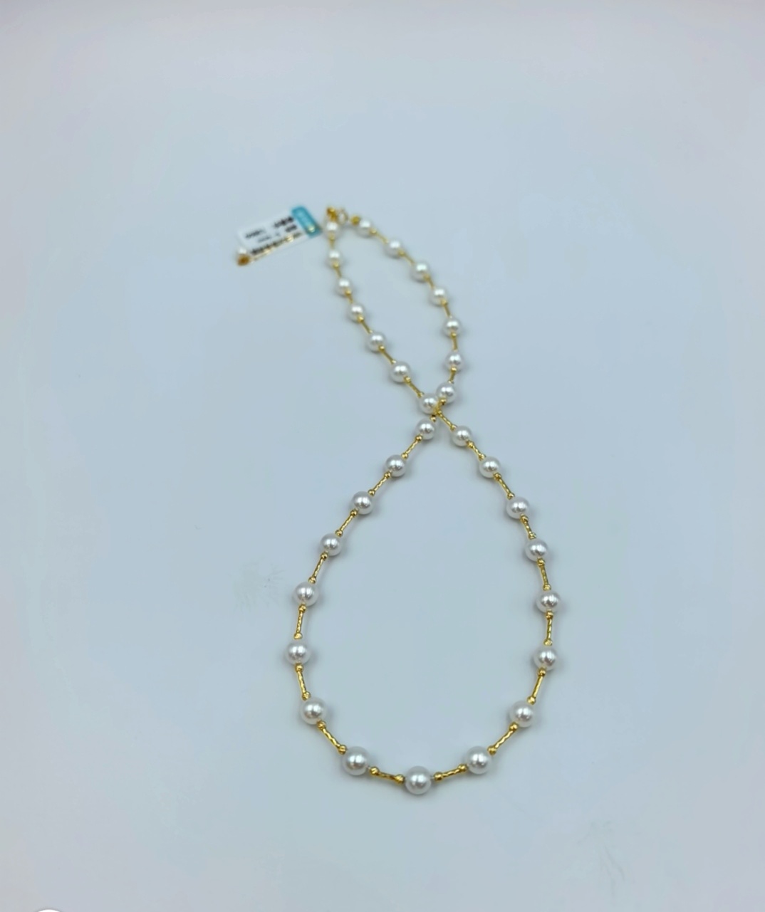 Natural freshwater pearls, round pearls, and 18K gold accessories Application Scenario