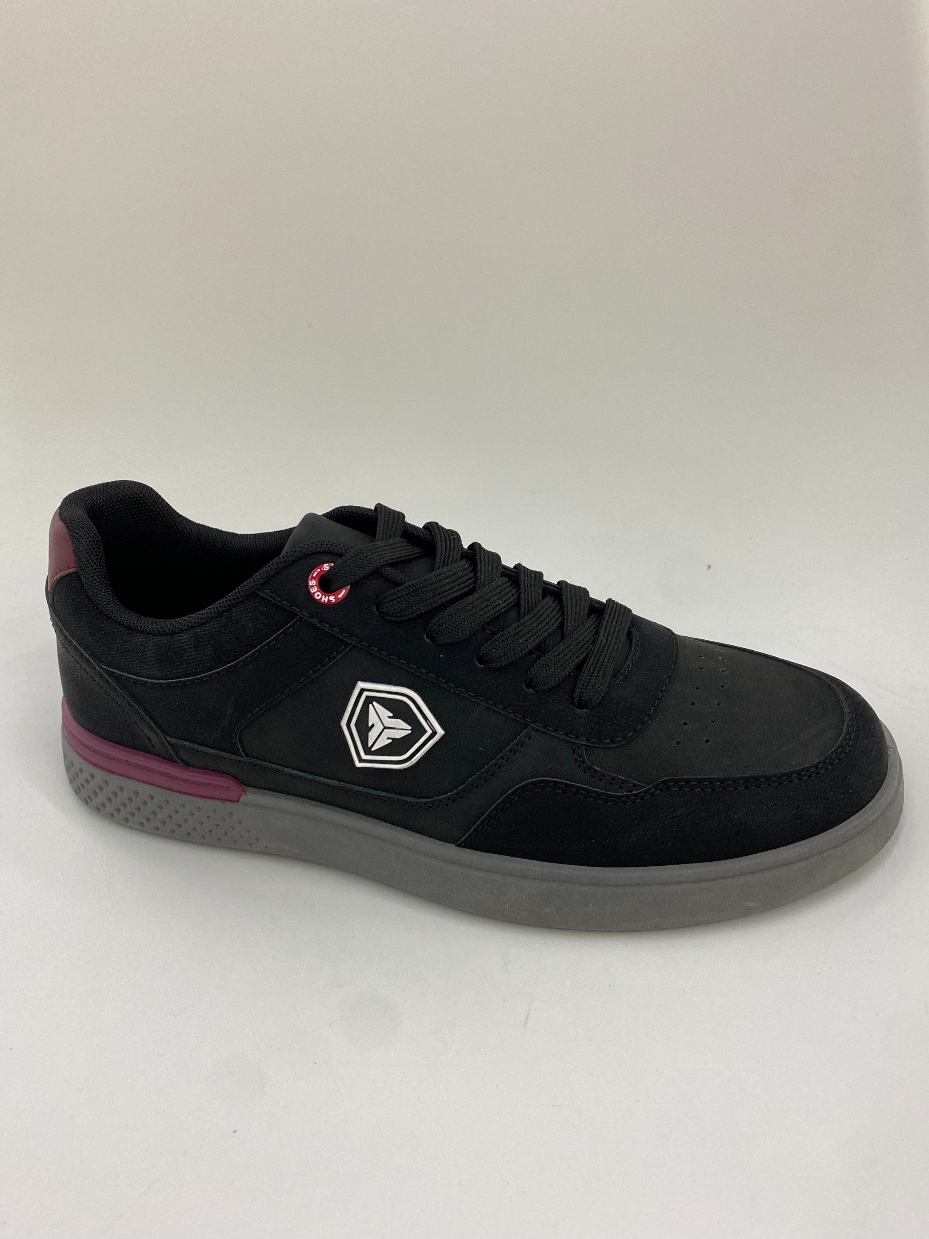 The new men's summer casual sports shoes are breathable, comfortable, anti-slip and lightweight for outdoor use Specification drawing