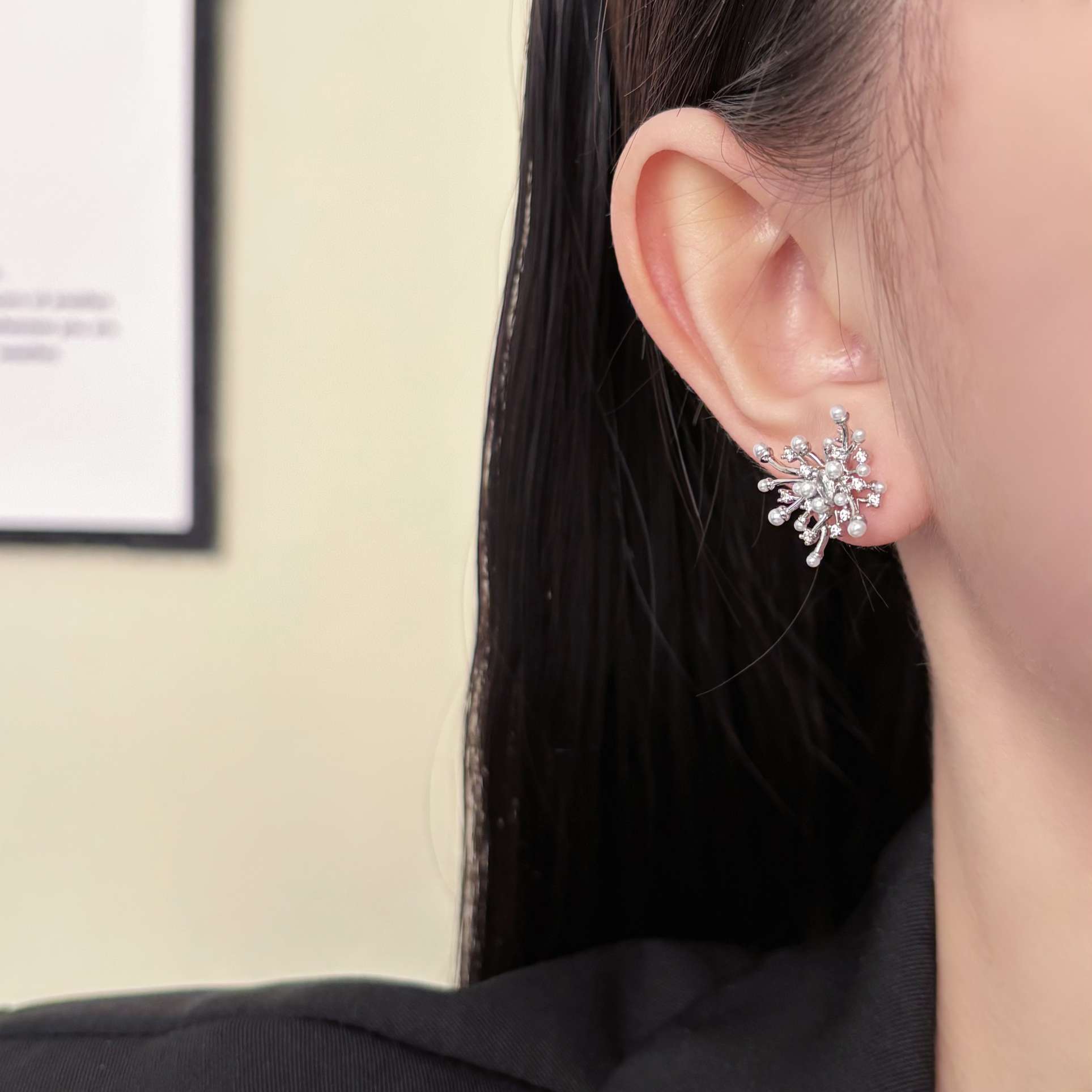 同款耳环女高级感不规则珍珠烟花款轻奢耳饰新款爆款