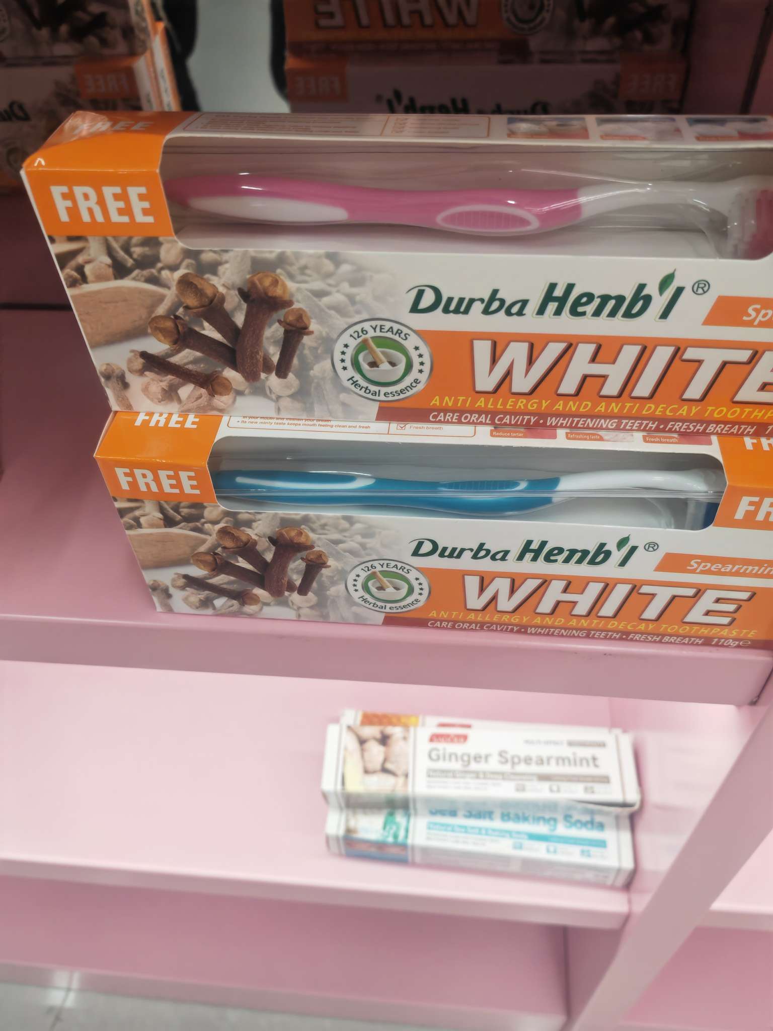 云南白药活性炭薄荷牙膏跨境电商正品180g口腔护理清洁抑菌