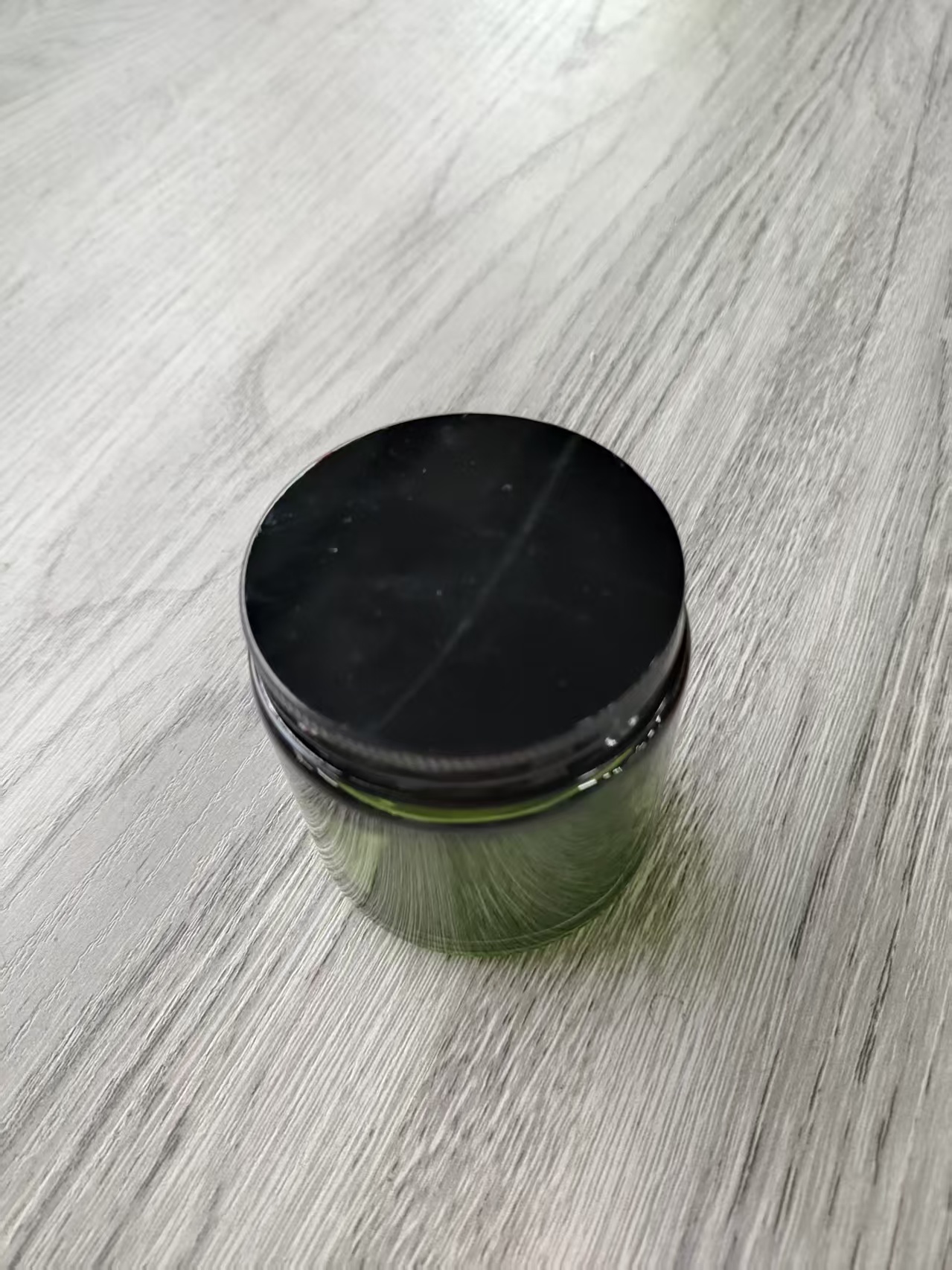 黑盖玻璃瓶