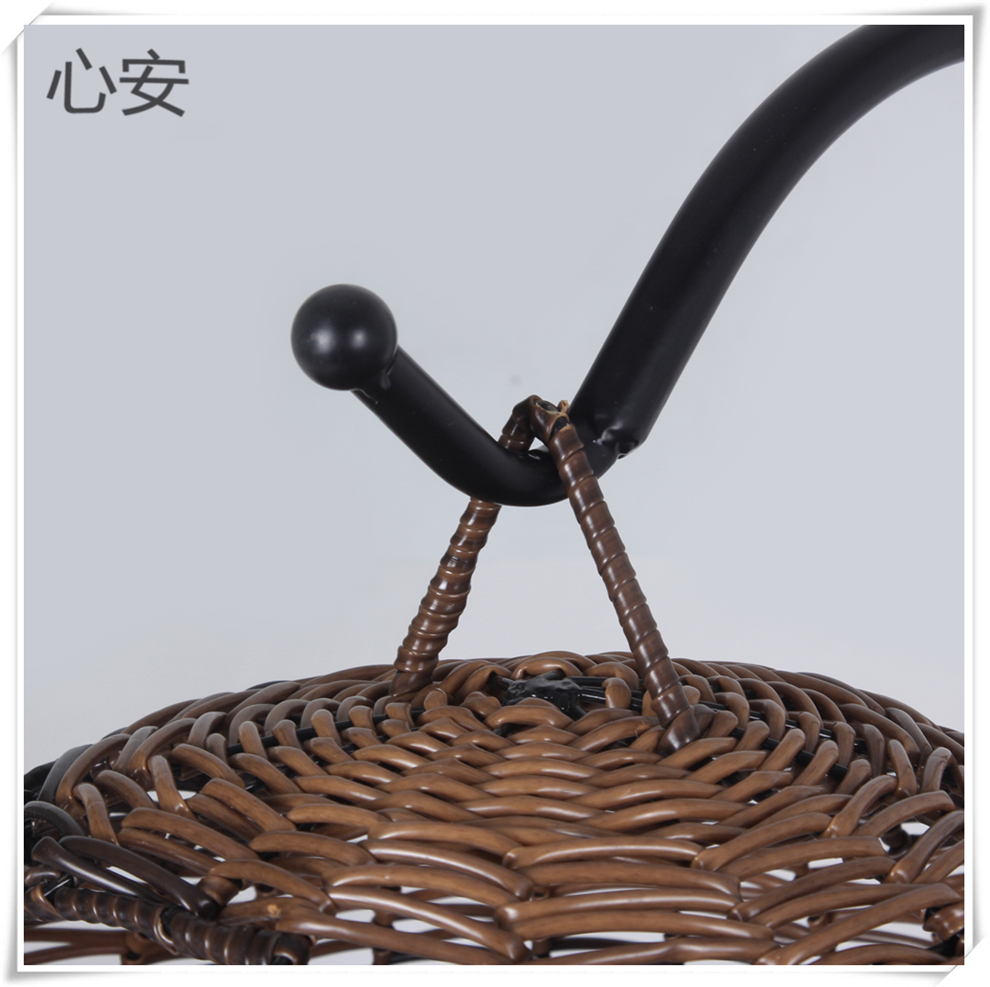 Popular semi-enclosed pet hammock, cat bed, cat cage, round cat hanging, cat bed basket, rattan woven summer cat hammock Application Scenario